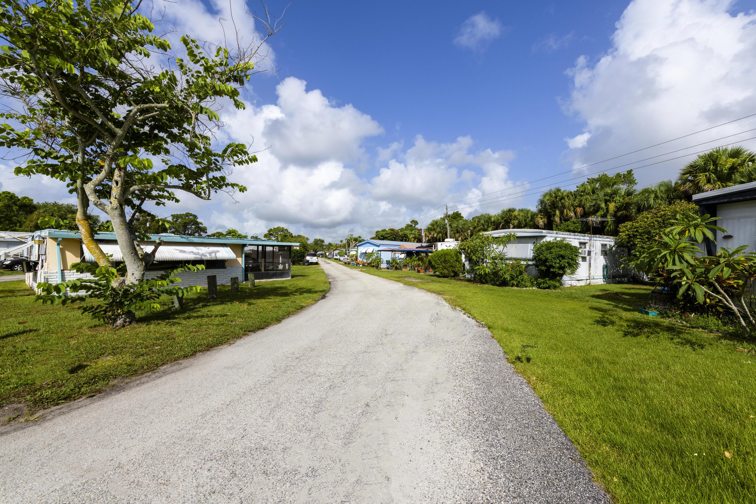 7770 SE Federal Hwy Highway