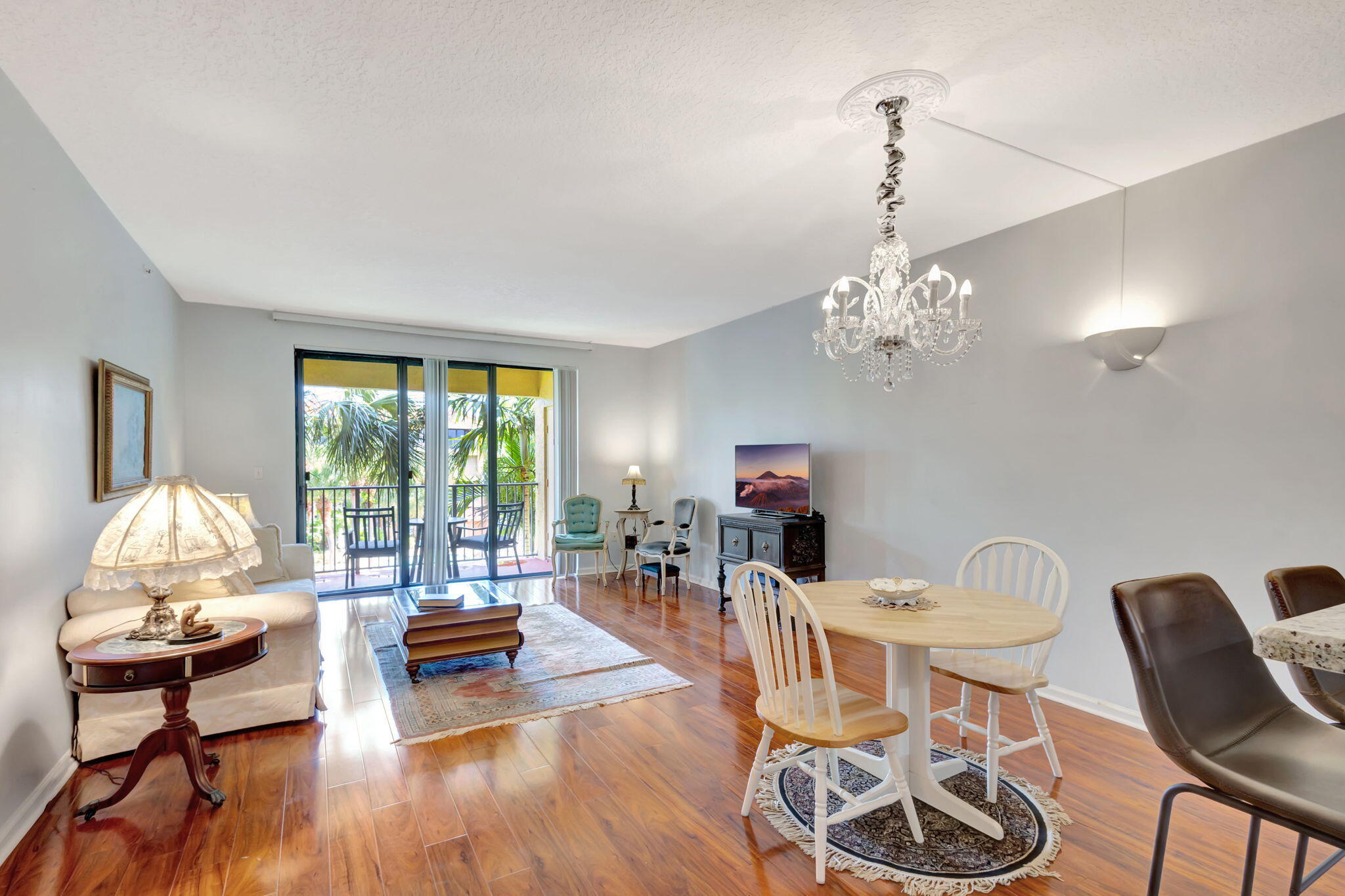 500 Uno Lago Drive 302