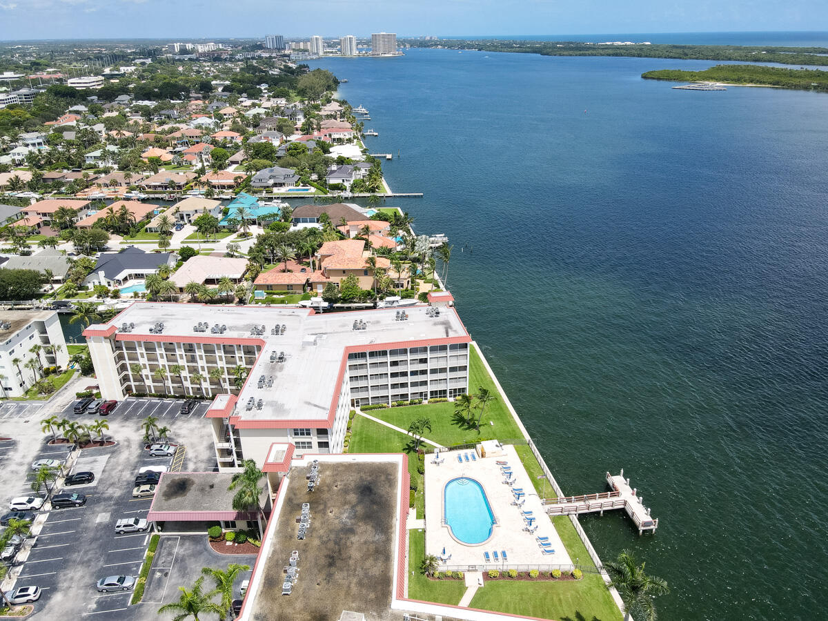 105 Paradise Harbour Boulevard 406