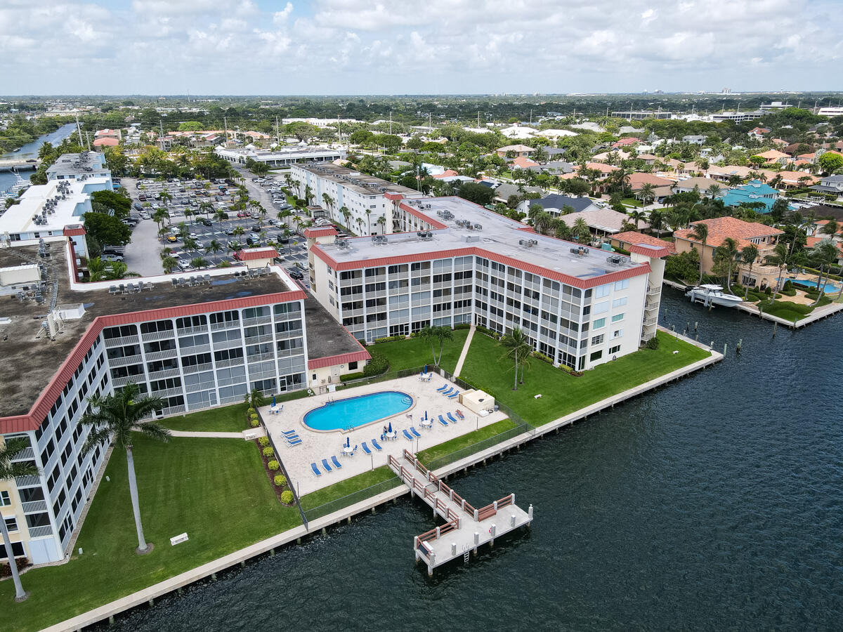 105 Paradise Harbour Boulevard 406
