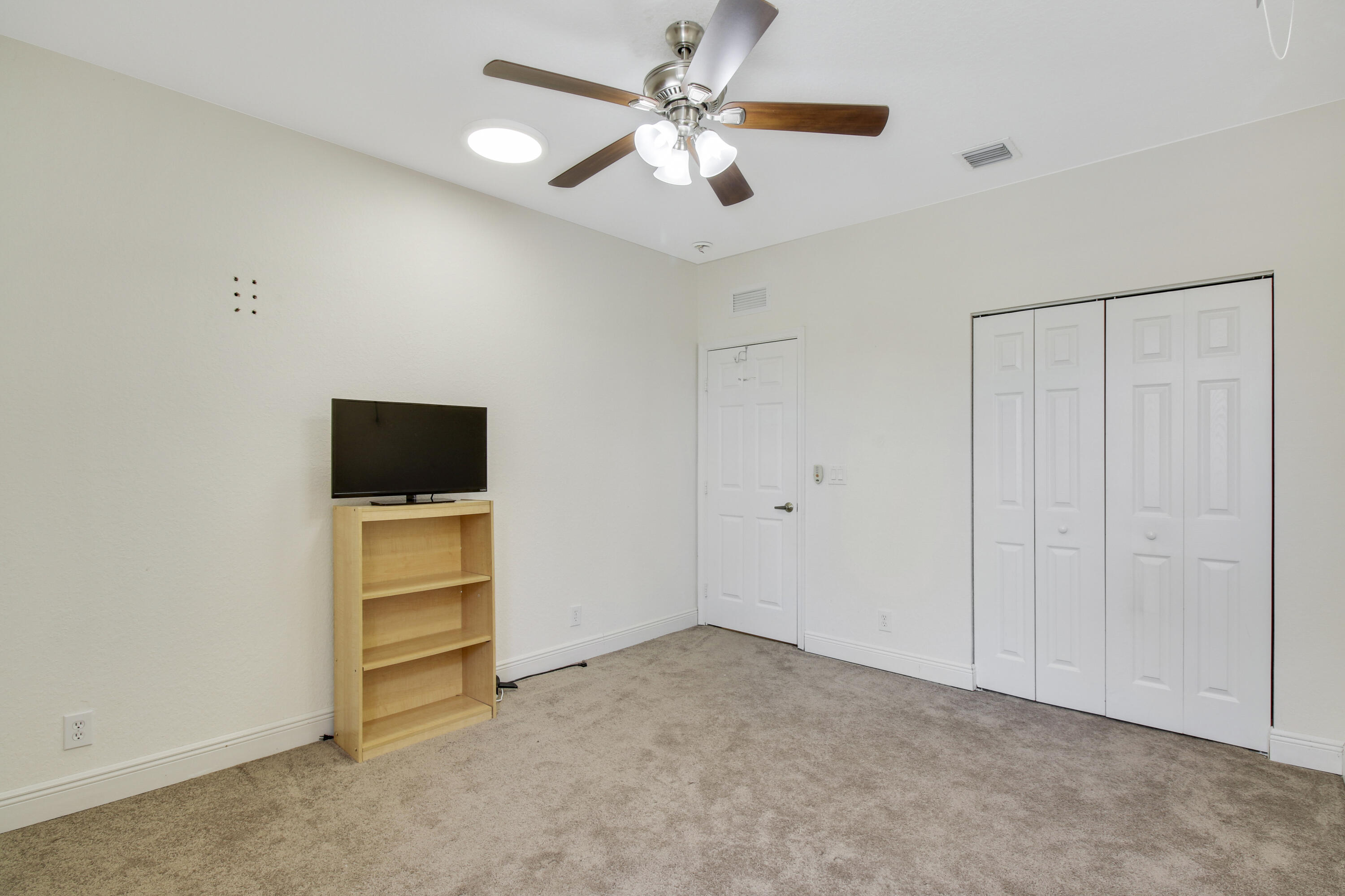 3561 Forest Hill Boulevard 68