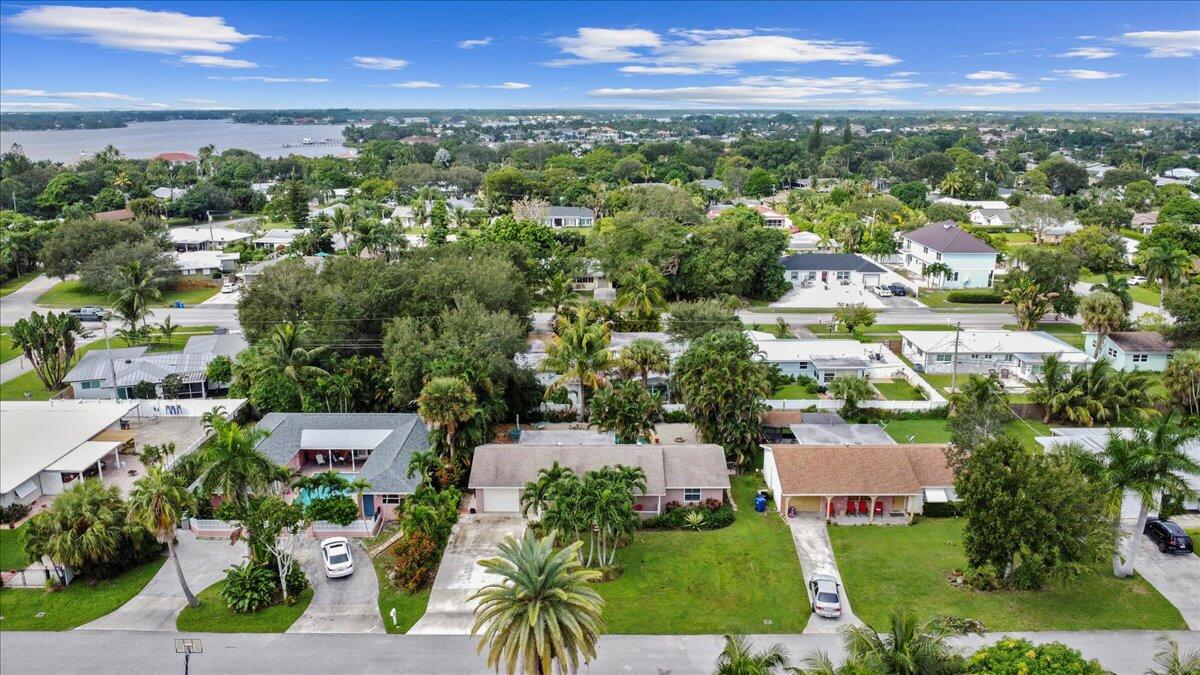 1518 Lance Road