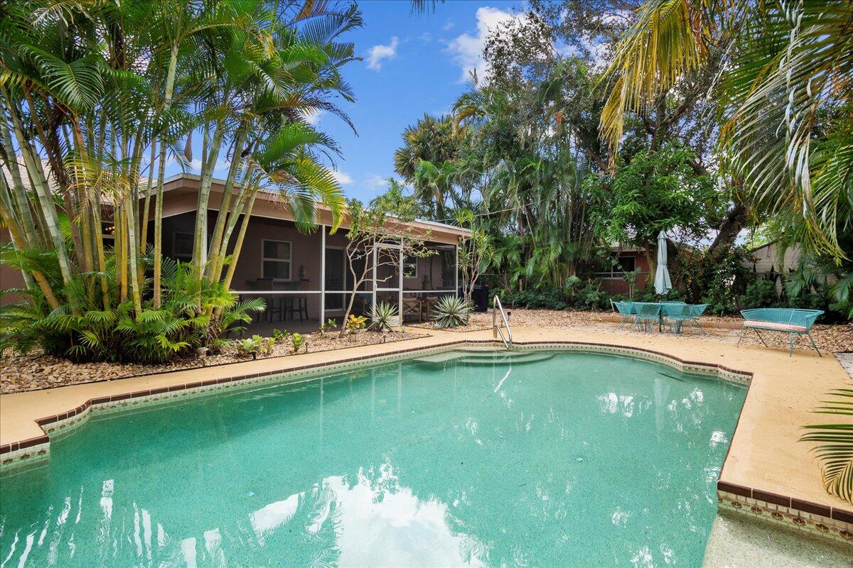1518 Lance Road