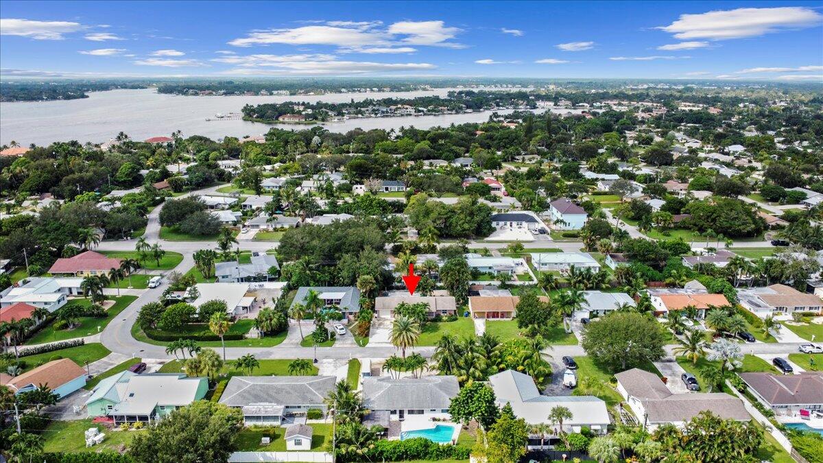 1518 Lance Road