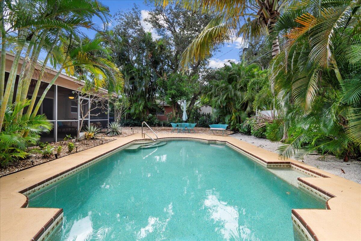 1518 Lance Road