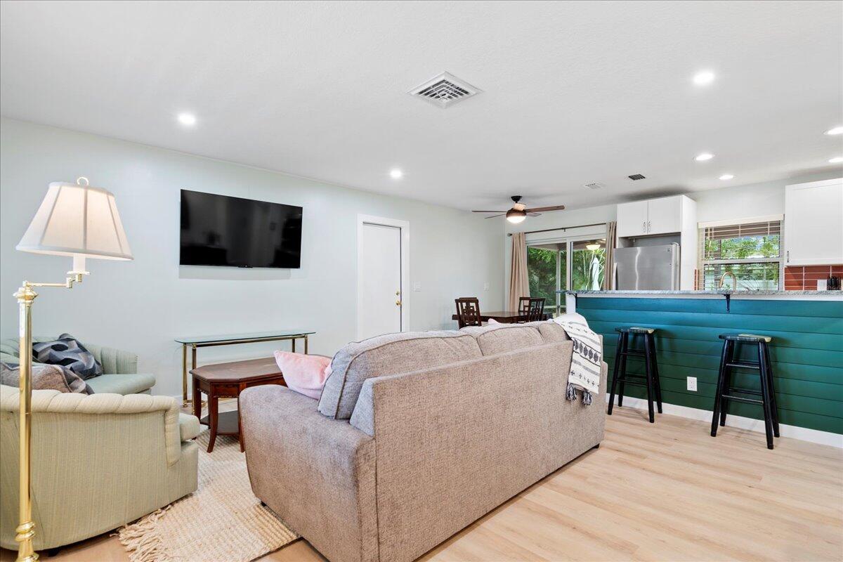 1518 Lance Road