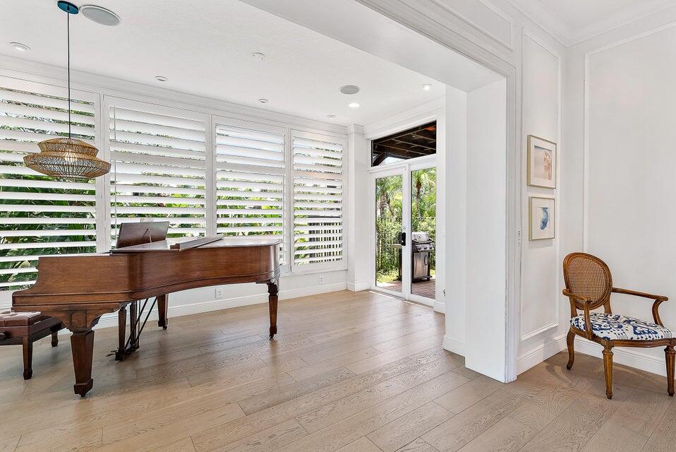 1728 Nature Court