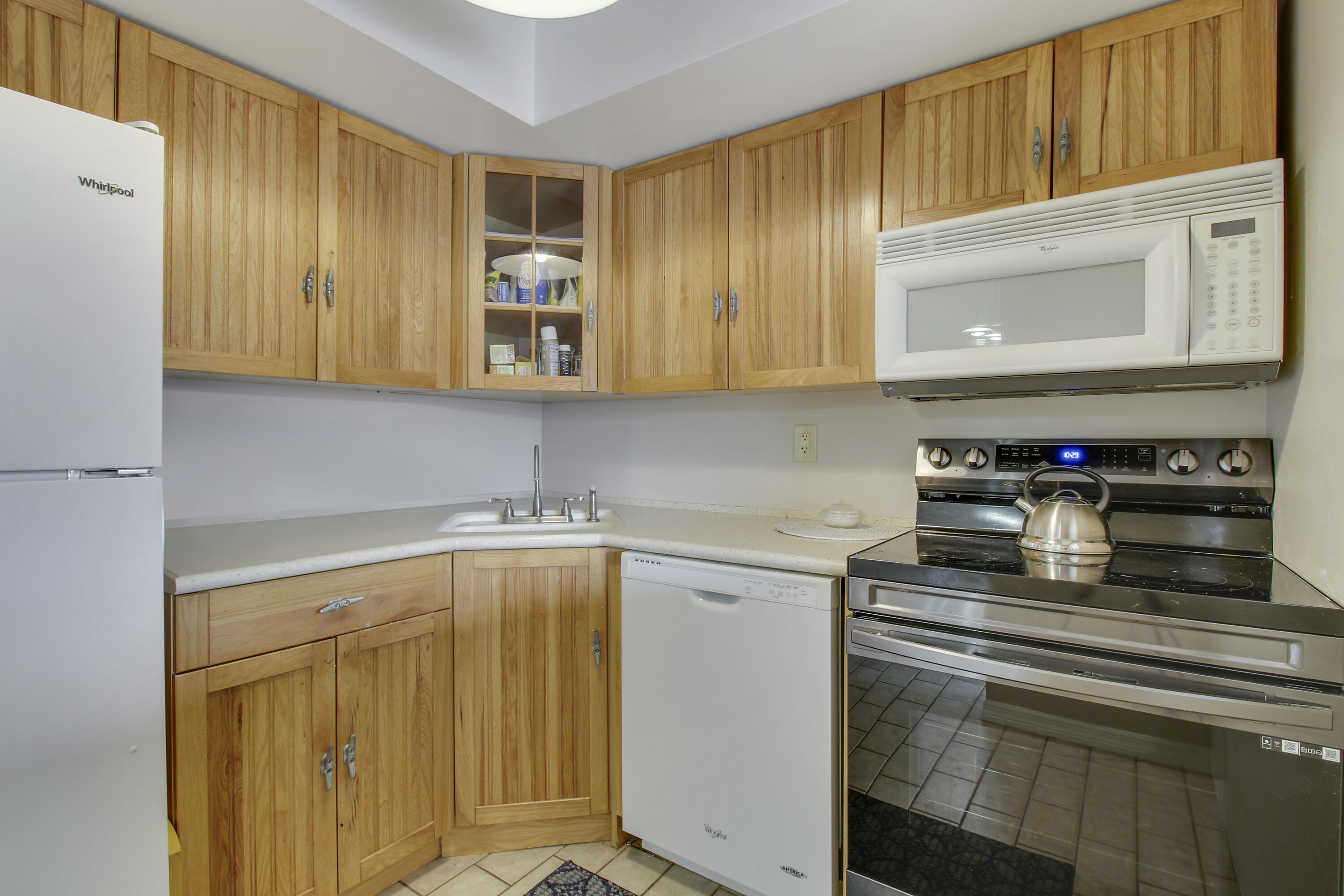 124 Shore Court 204