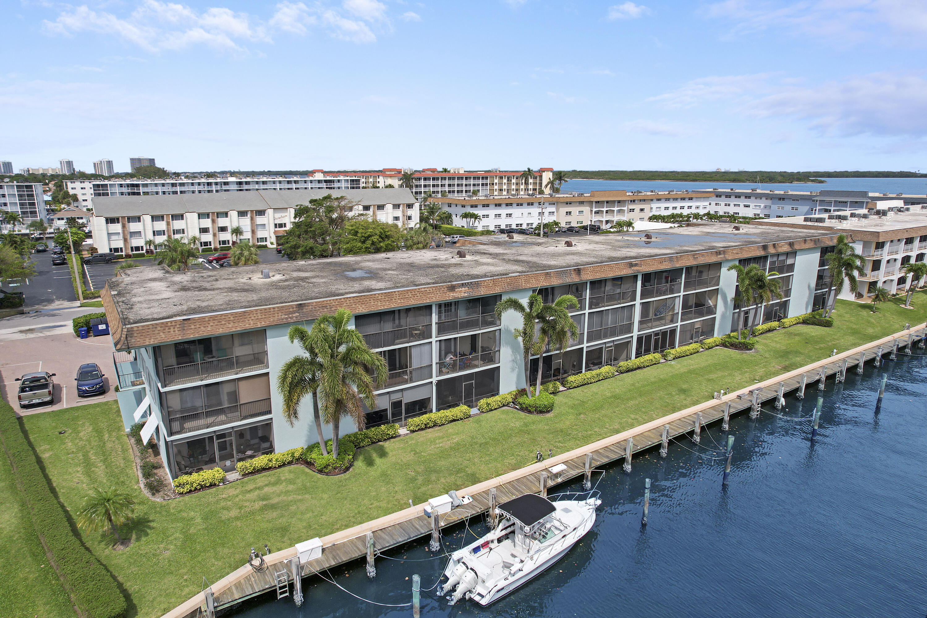 124 Shore Court 204