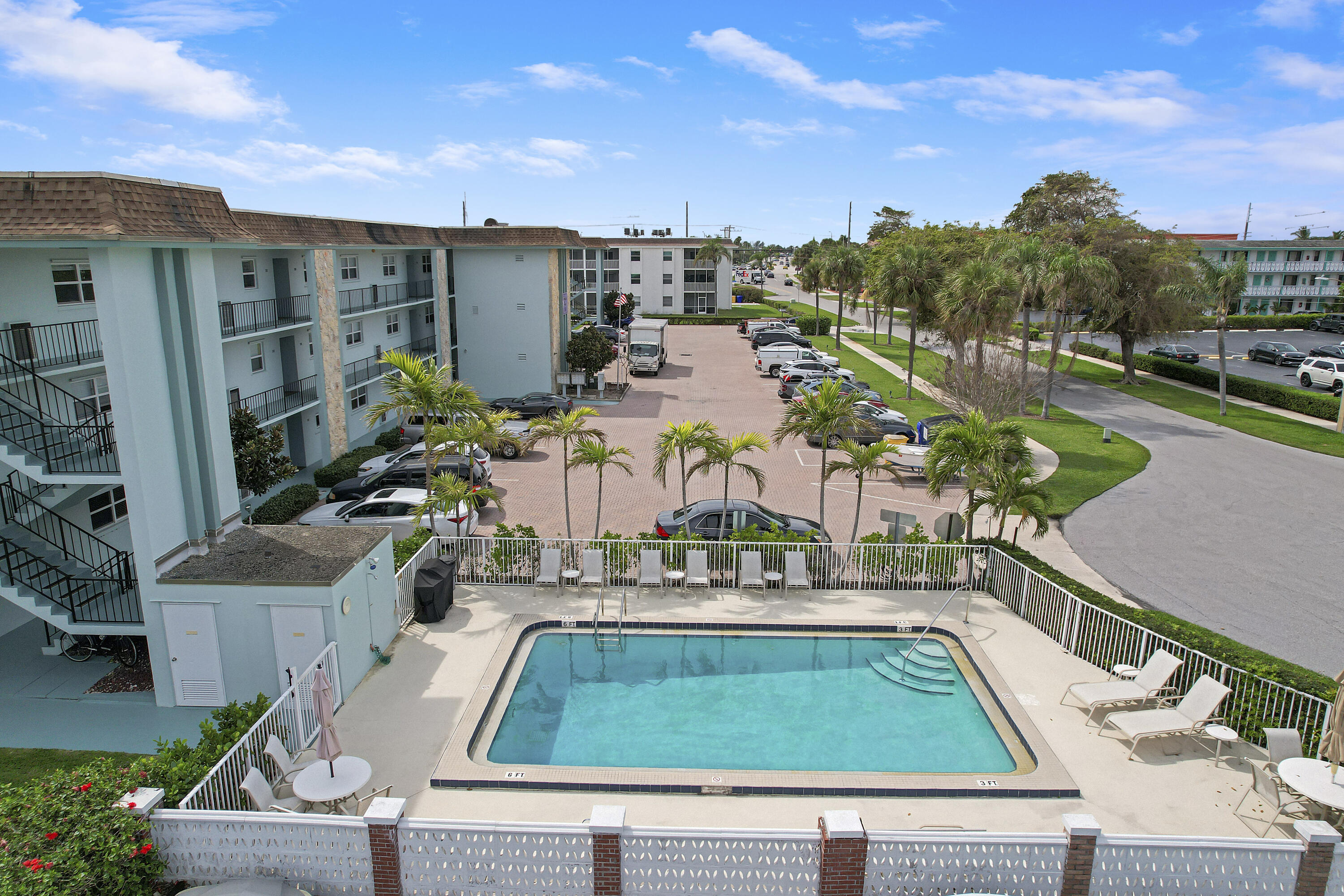 124 Shore Court 204