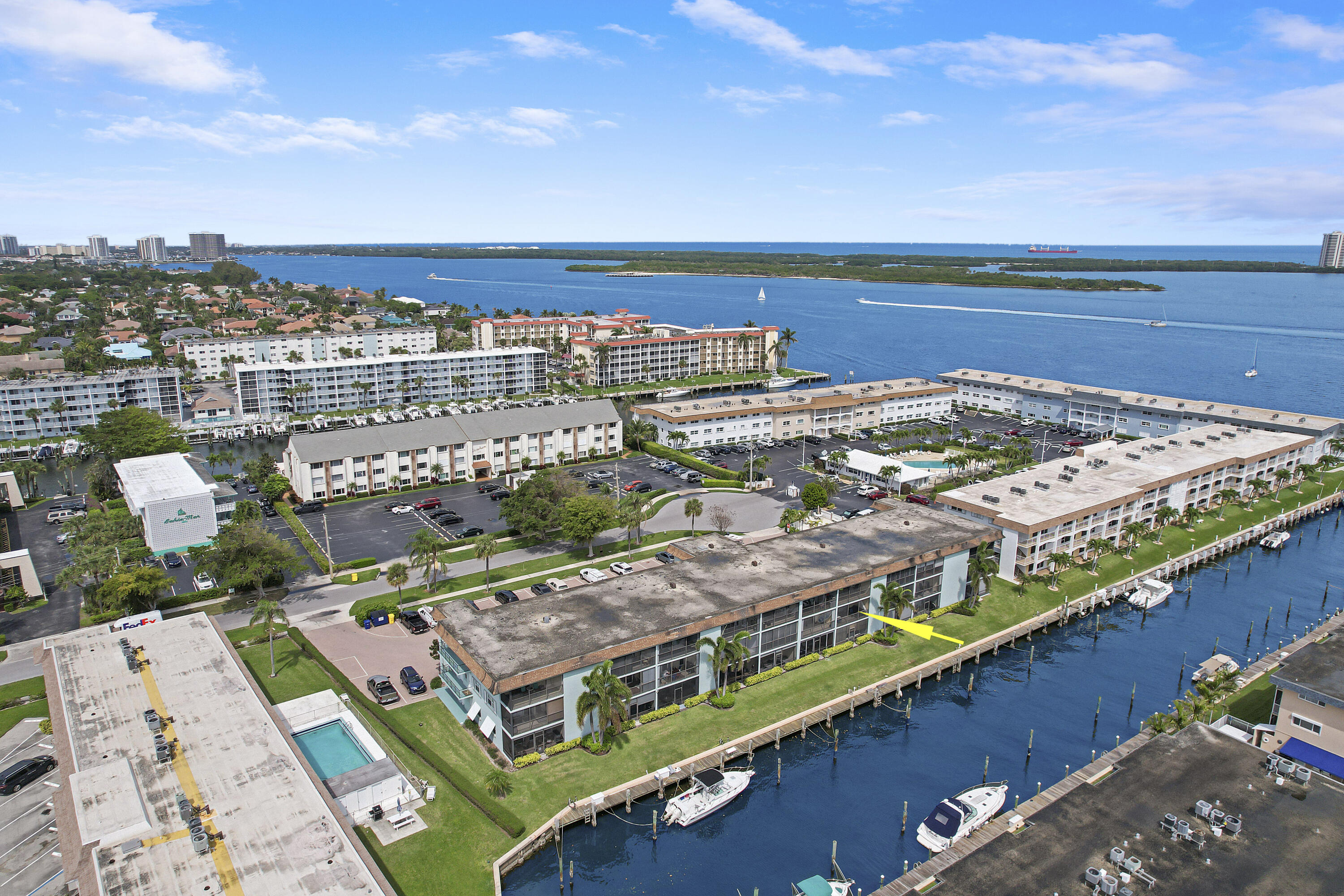 124 Shore Court 204