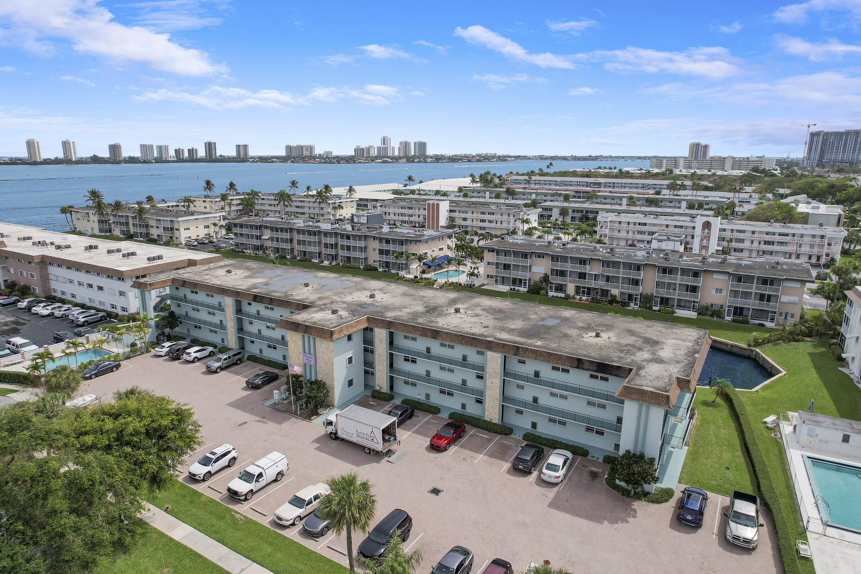 124 Shore Court 204