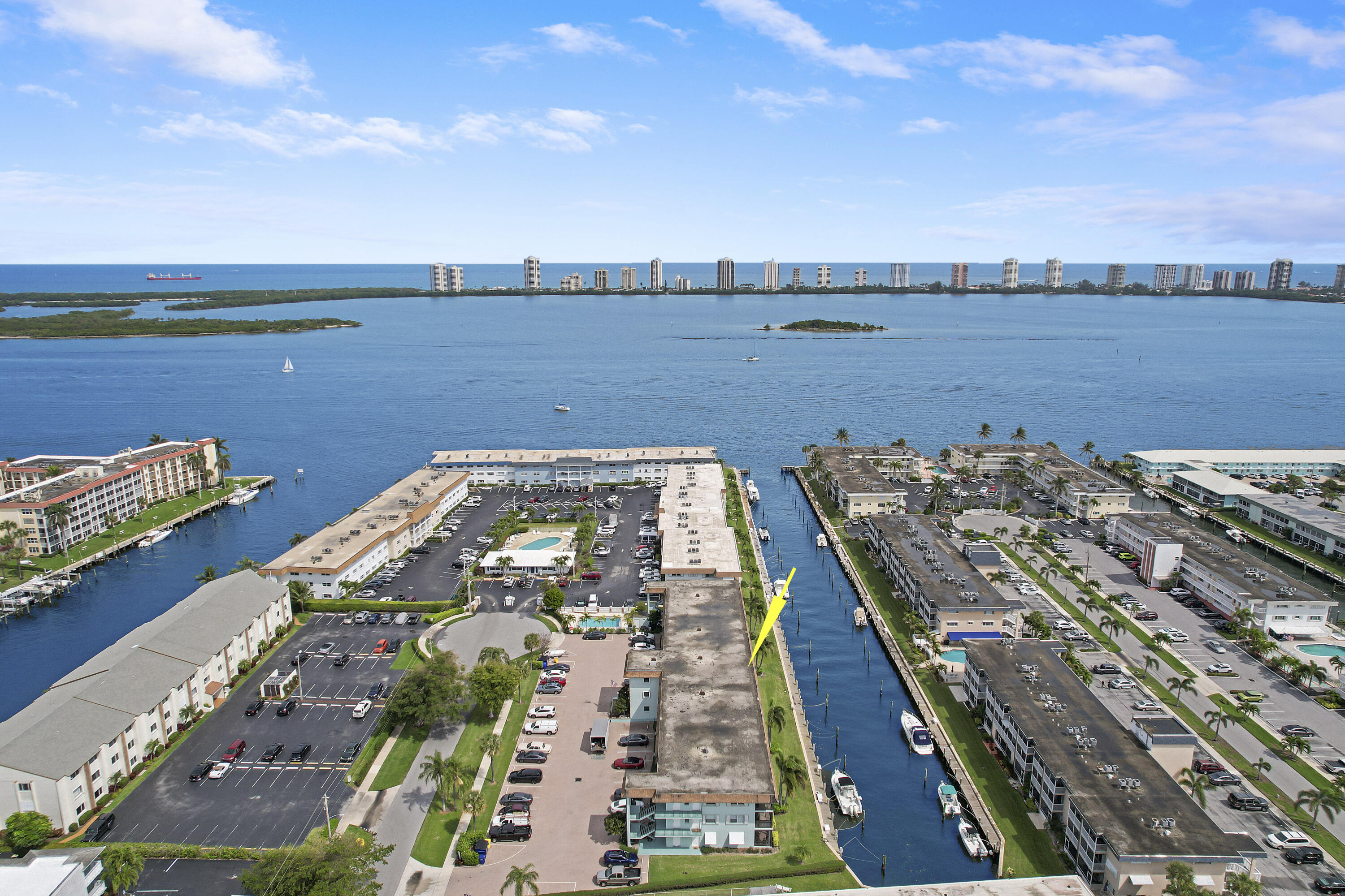 124 Shore Court 204
