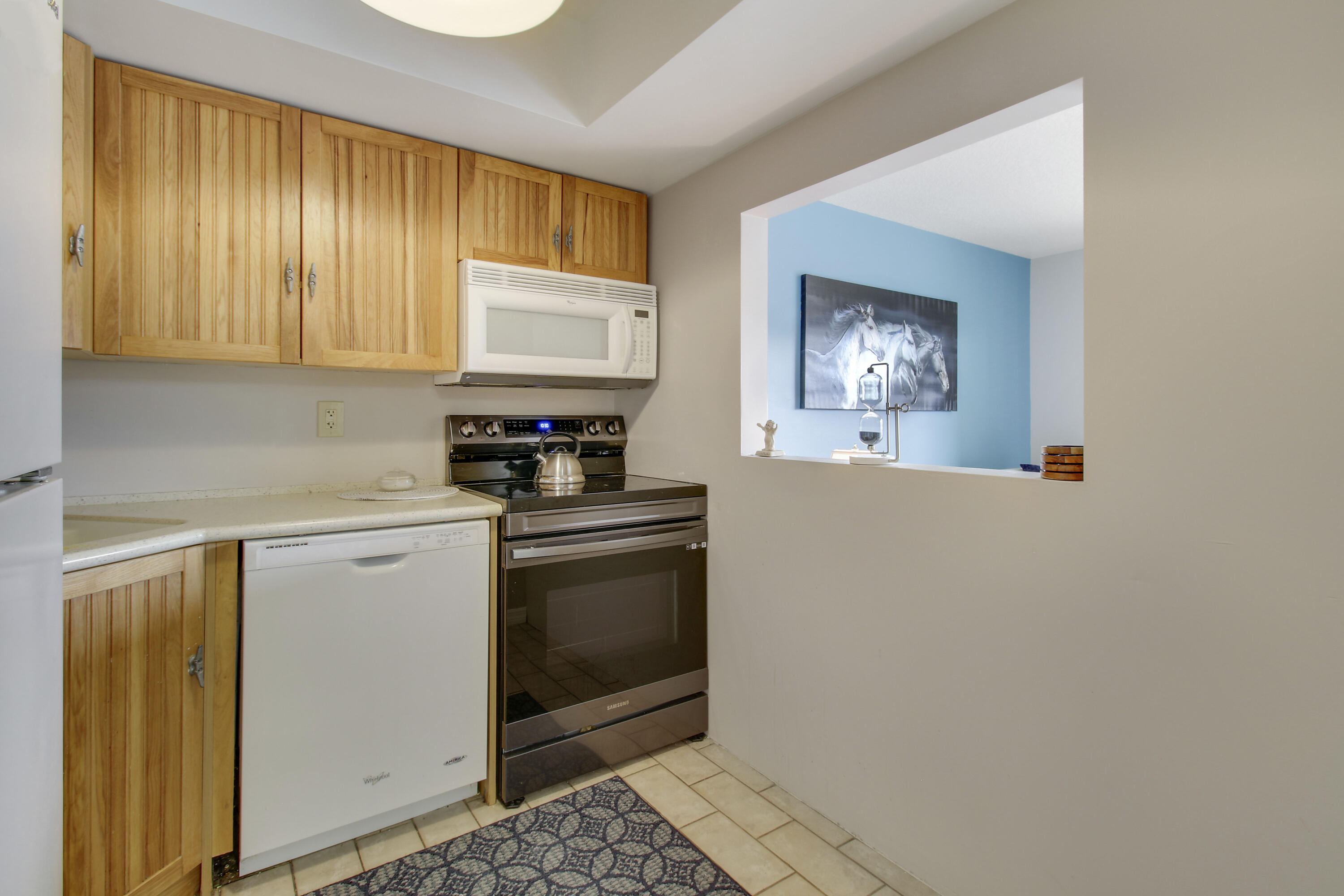 124 Shore Court 204