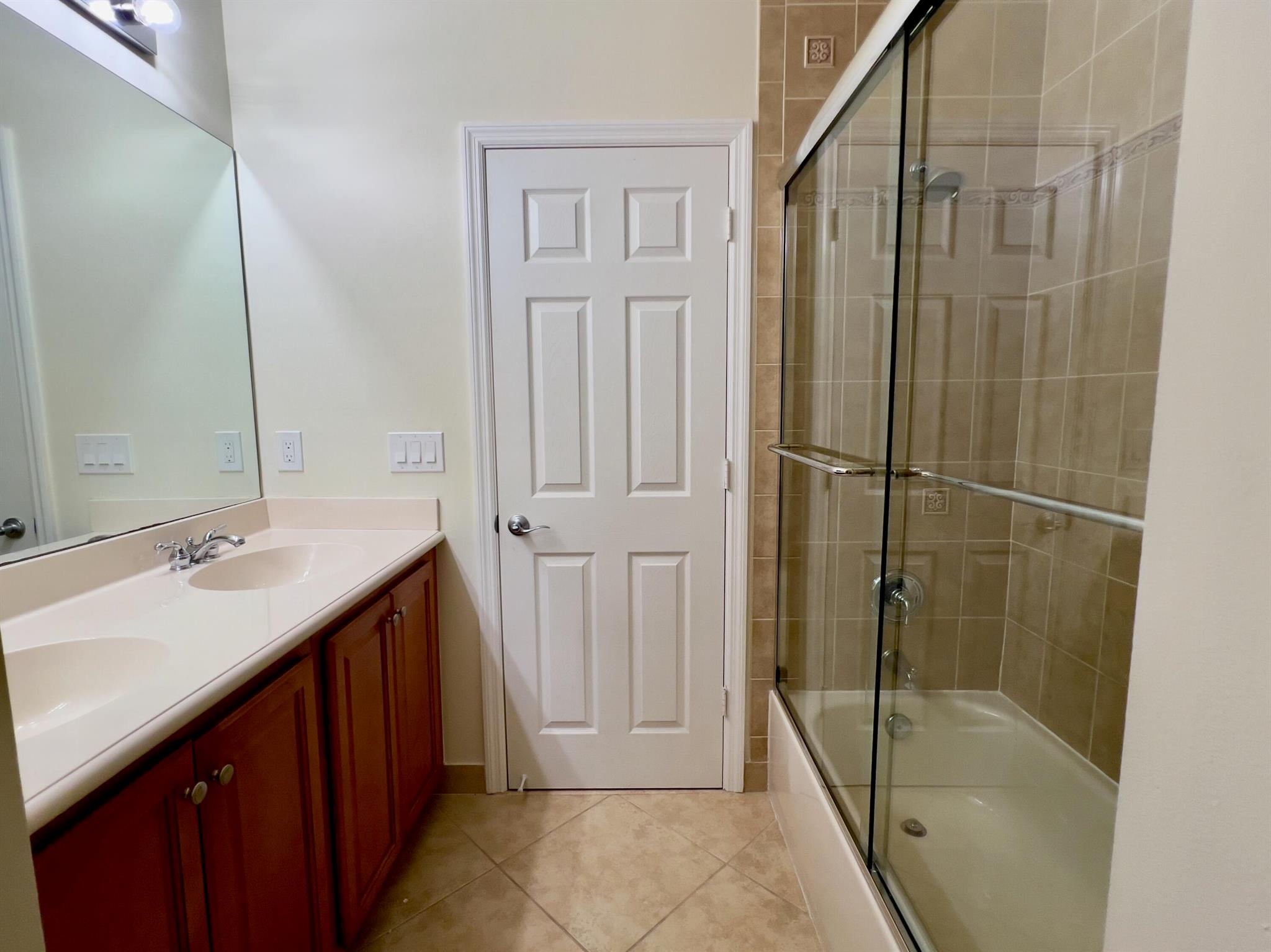211 E Bay Cedar Circle