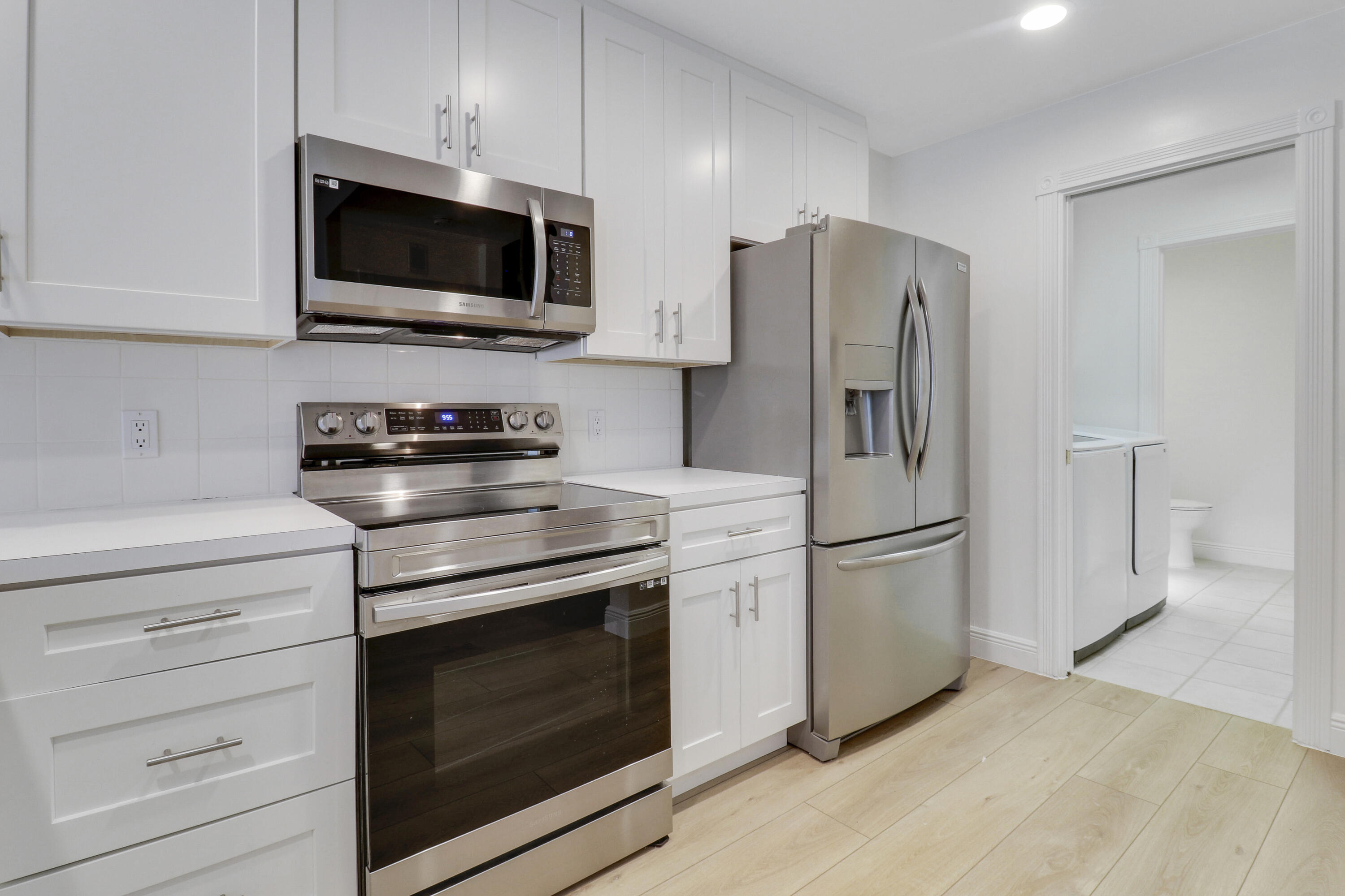 285 New Haven Boulevard
