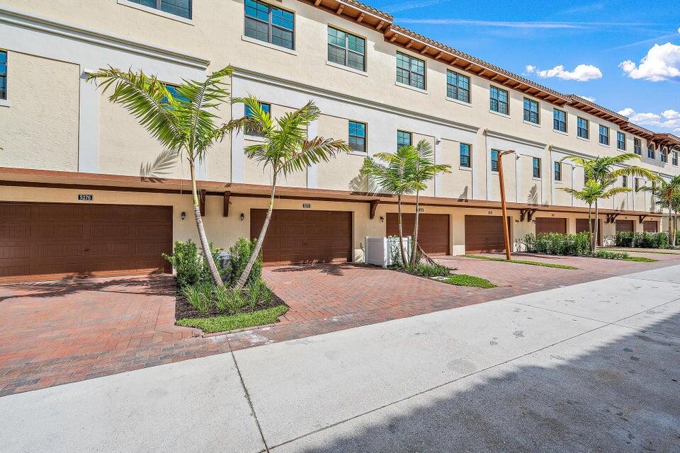 5272 Beckman Terrace