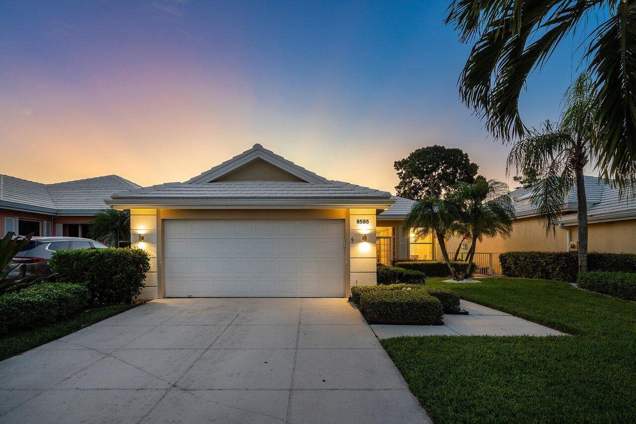 8585 Doverbrook Drive, Palm Beach Gardens