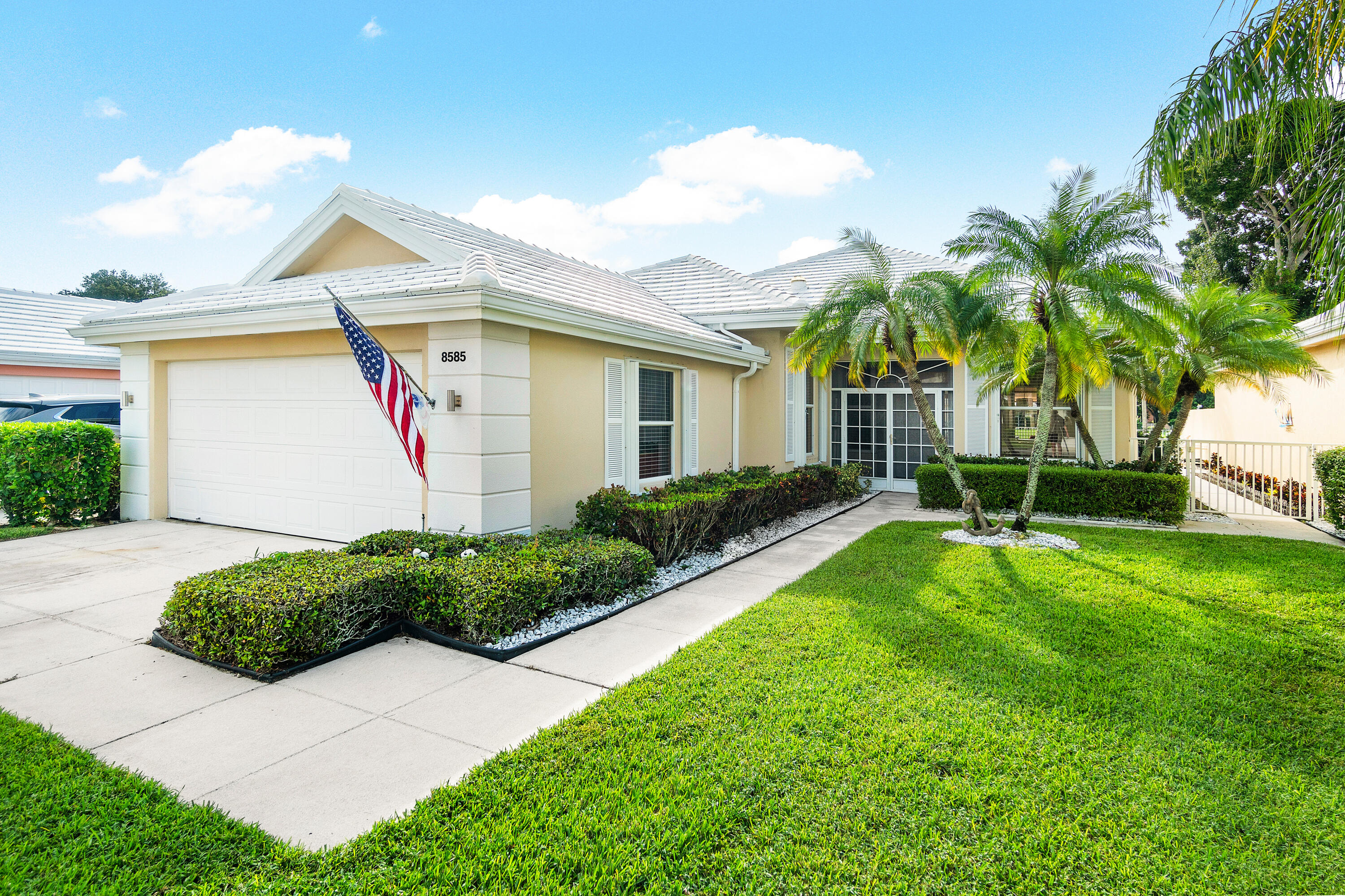 8585 Doverbrook Drive, Palm Beach Gardens