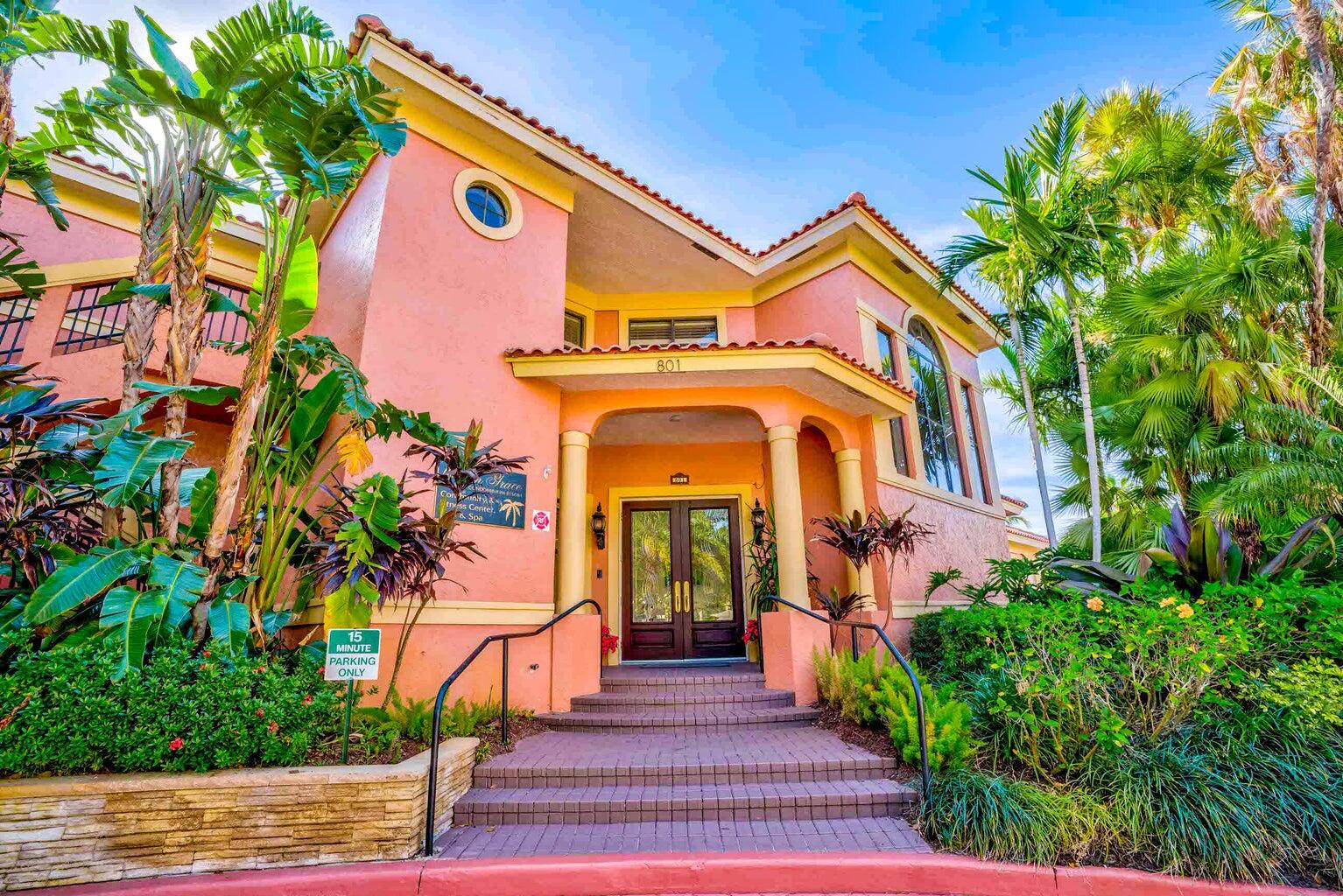 100 Uno Lago Drive 202