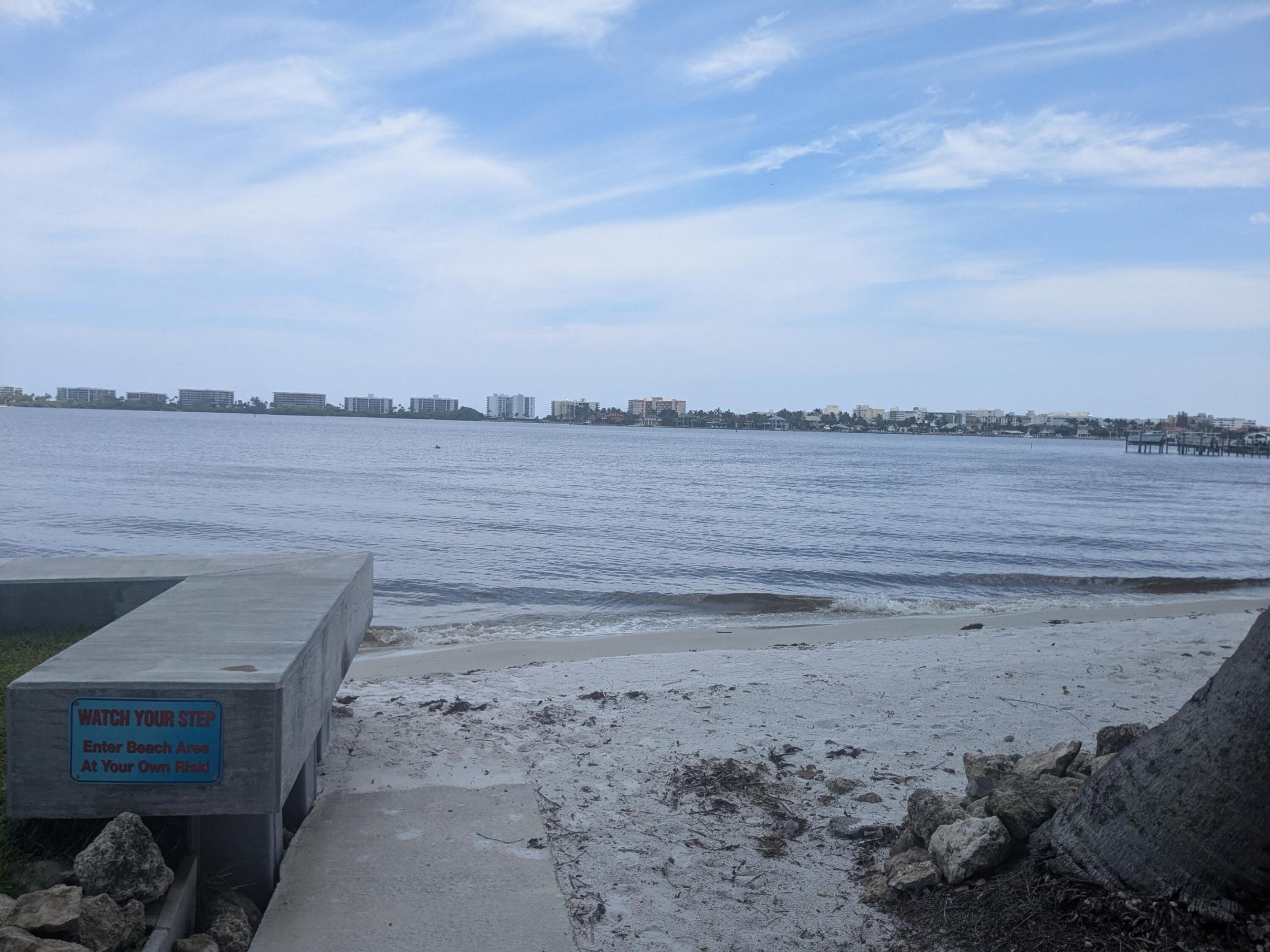 1502 S Lakeside Drive 107