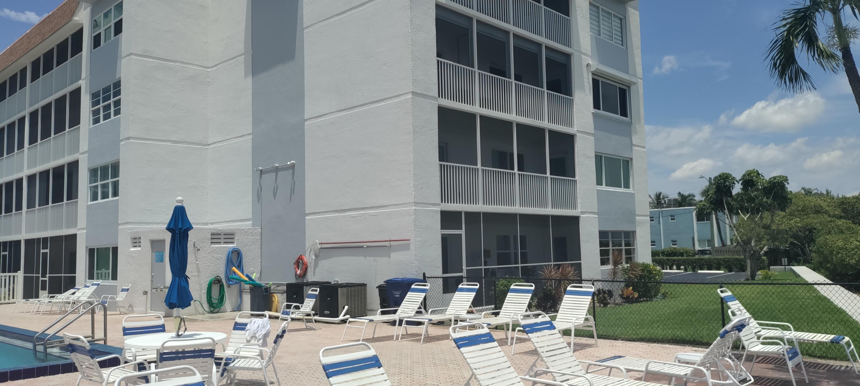 1502 S Lakeside Drive 107