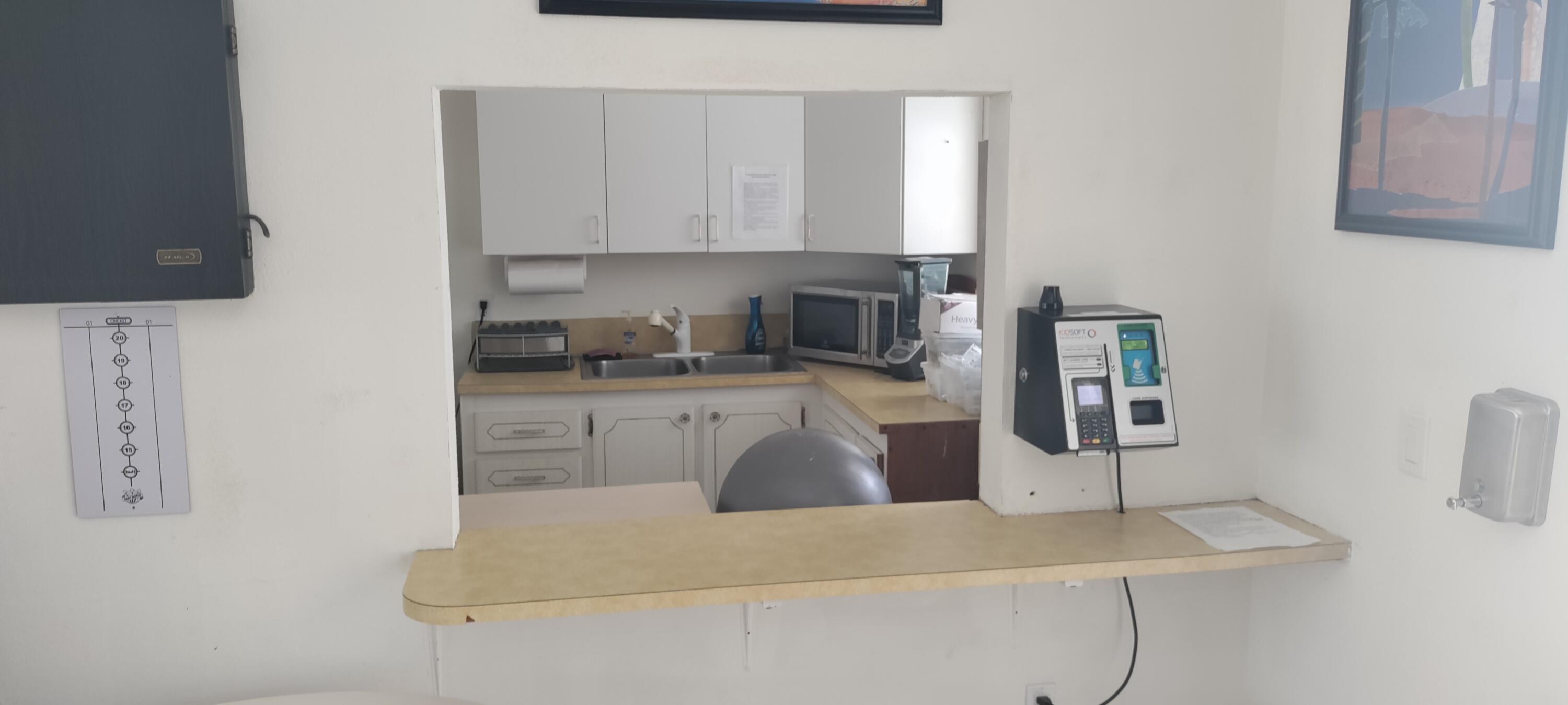 1502 S Lakeside Drive 107