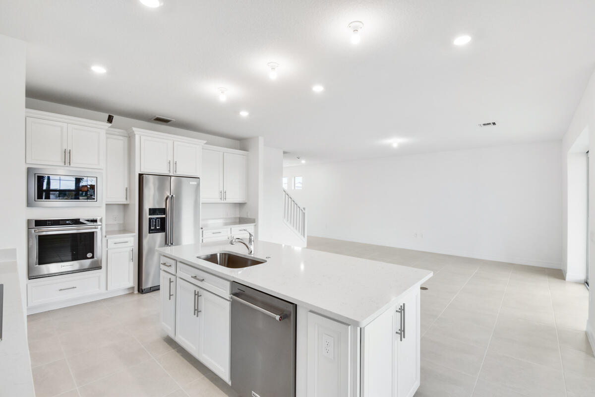 12317 Frontline Lane
