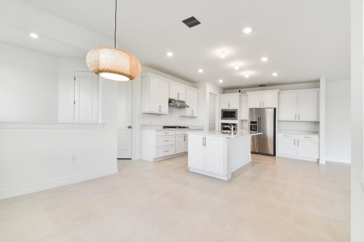 12317 Frontline Lane