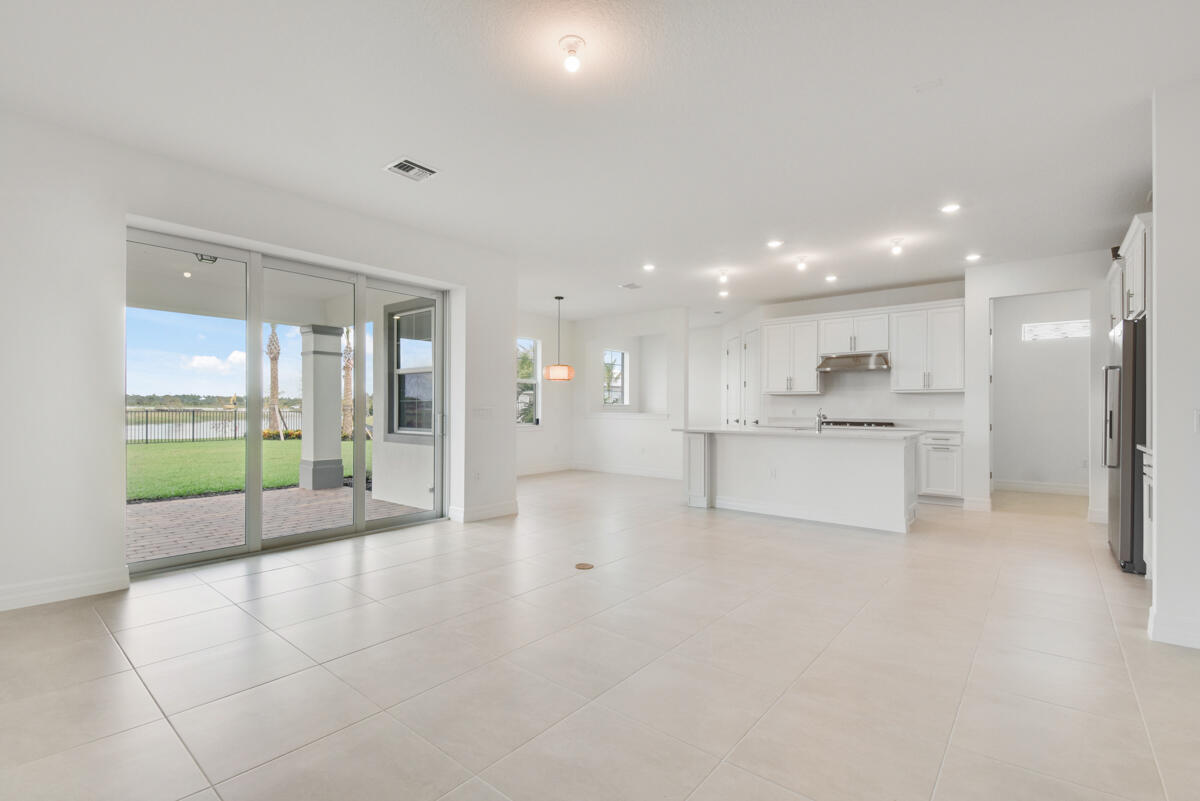 12317 Frontline Lane
