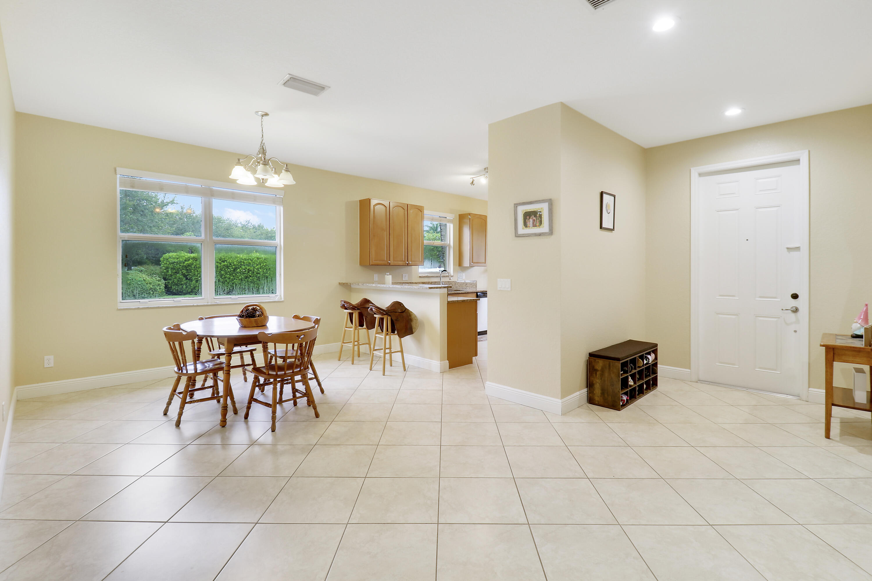 3225 SW Porpoise Circle