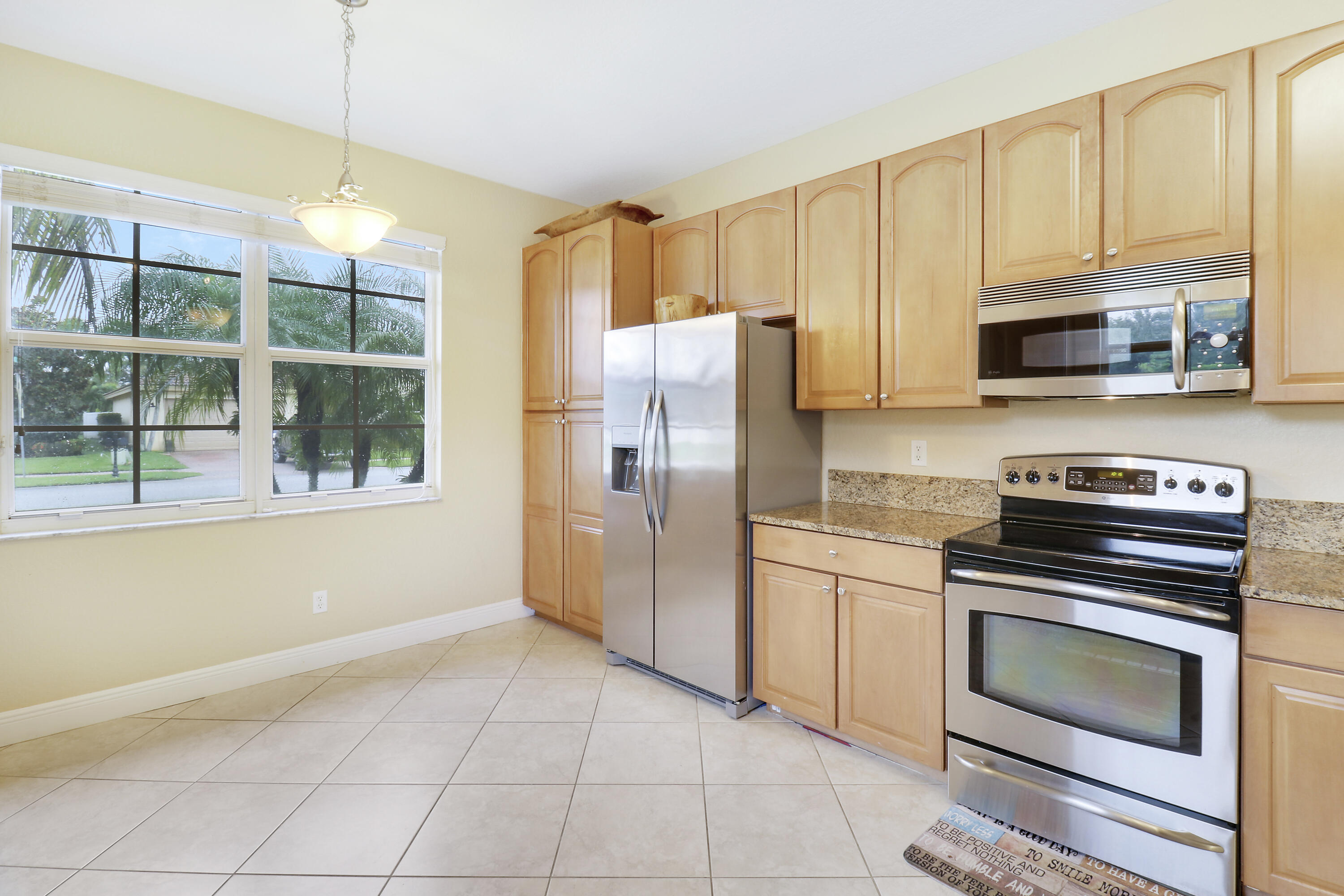 3225 SW Porpoise Circle