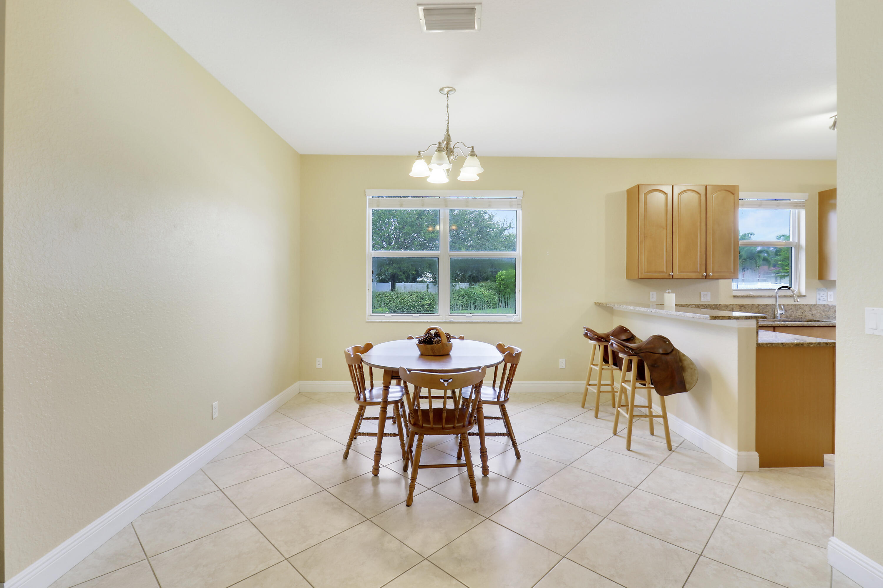 3225 SW Porpoise Circle