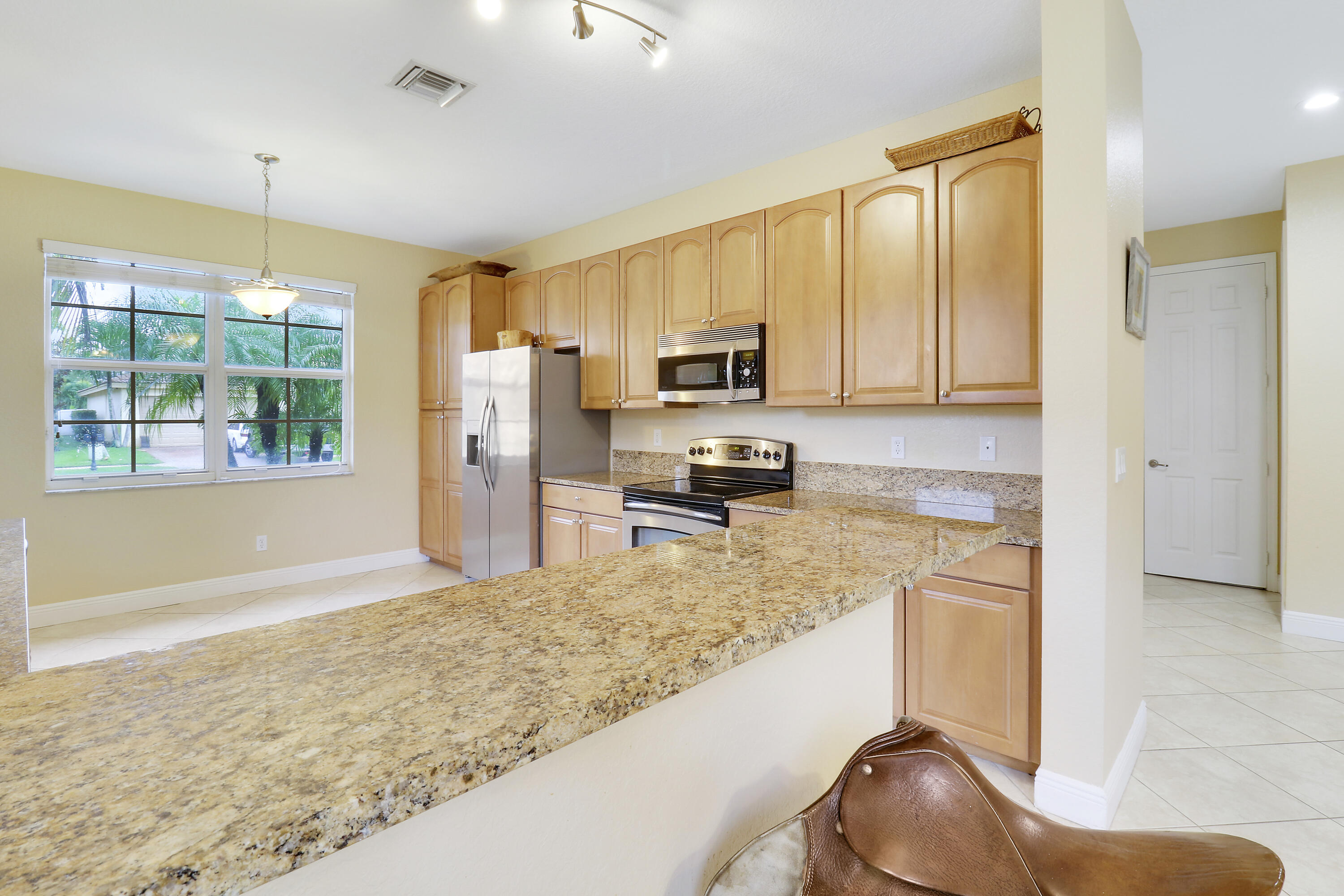 3225 SW Porpoise Circle