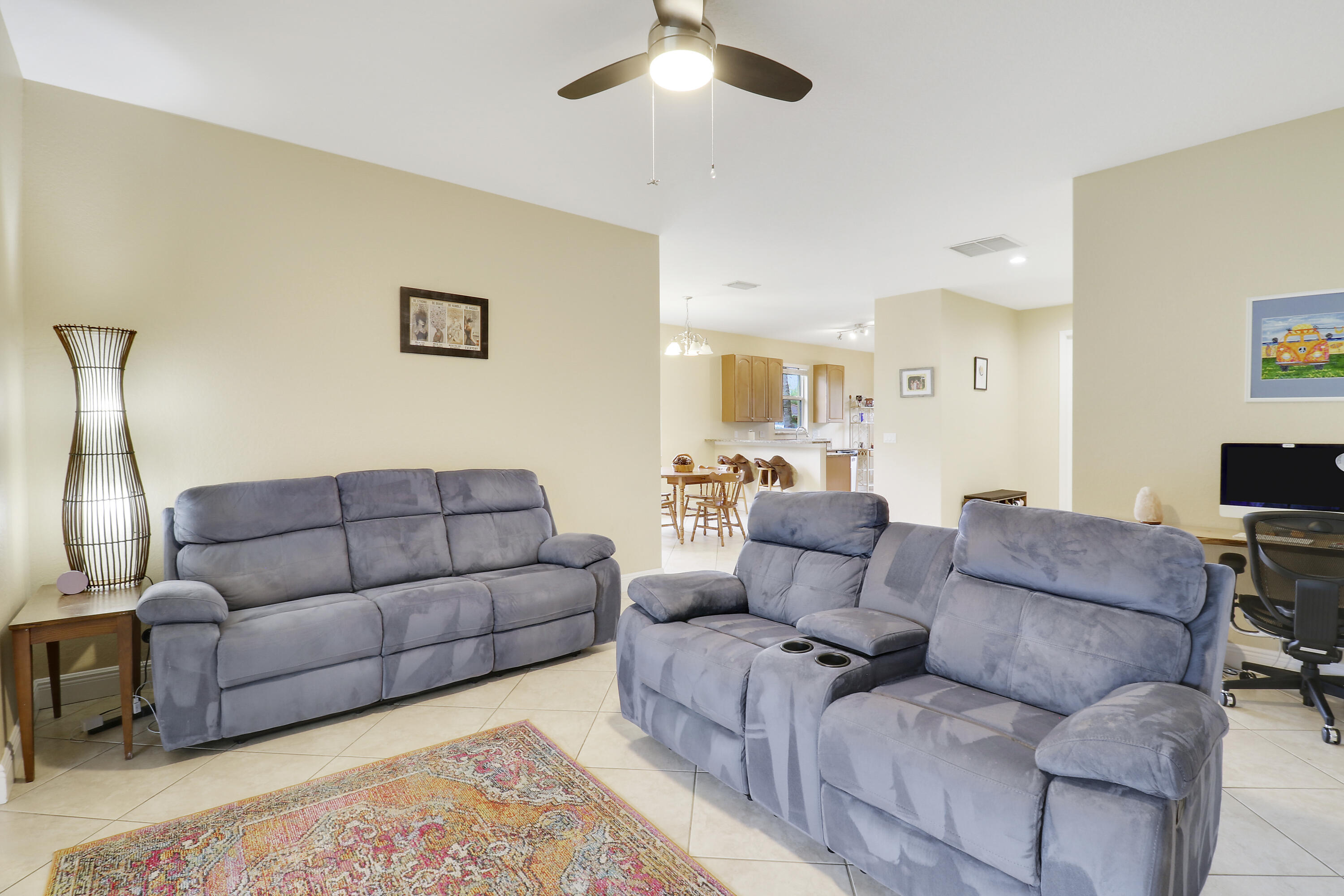 3225 SW Porpoise Circle