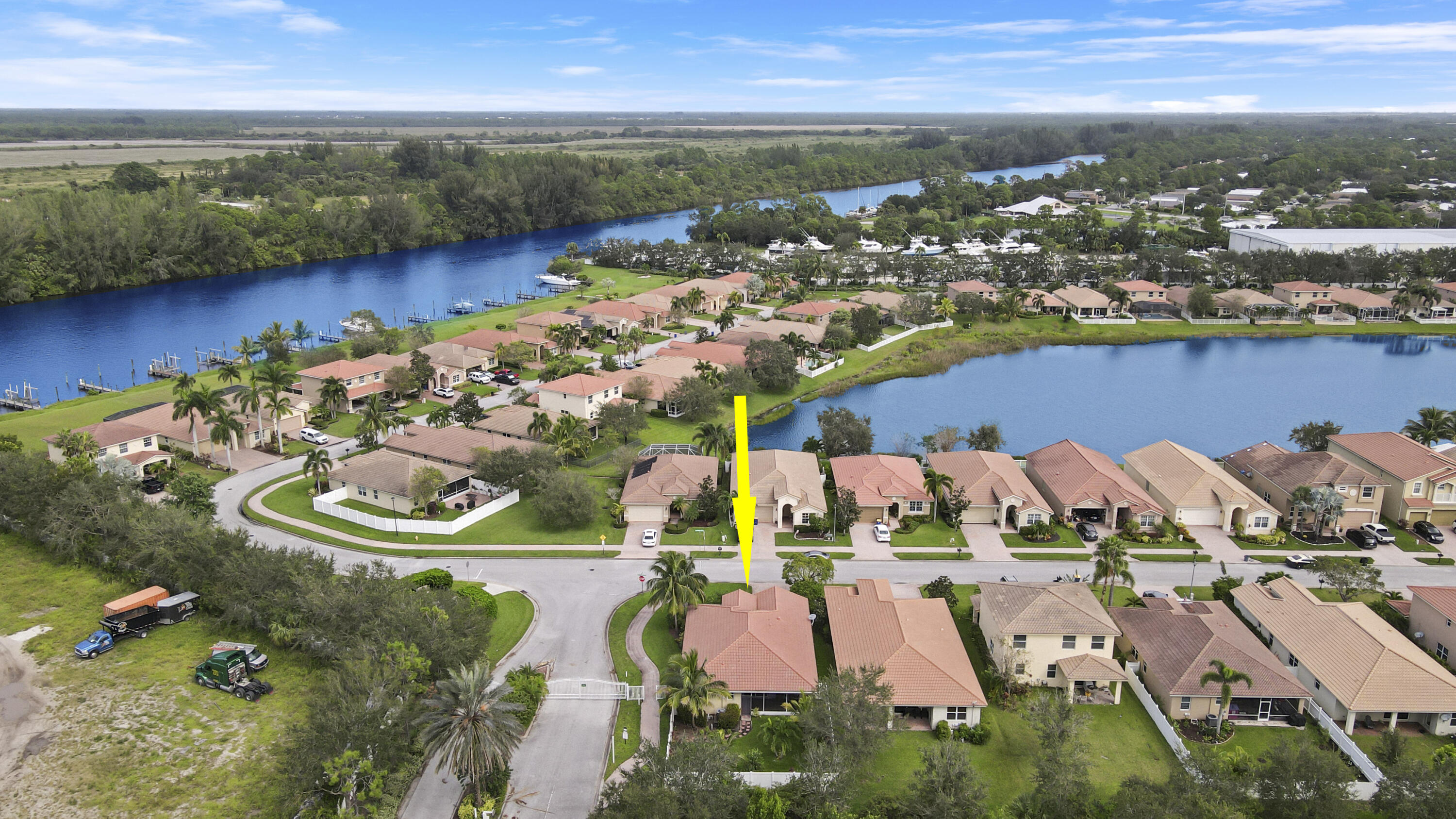 3225 SW Porpoise Circle