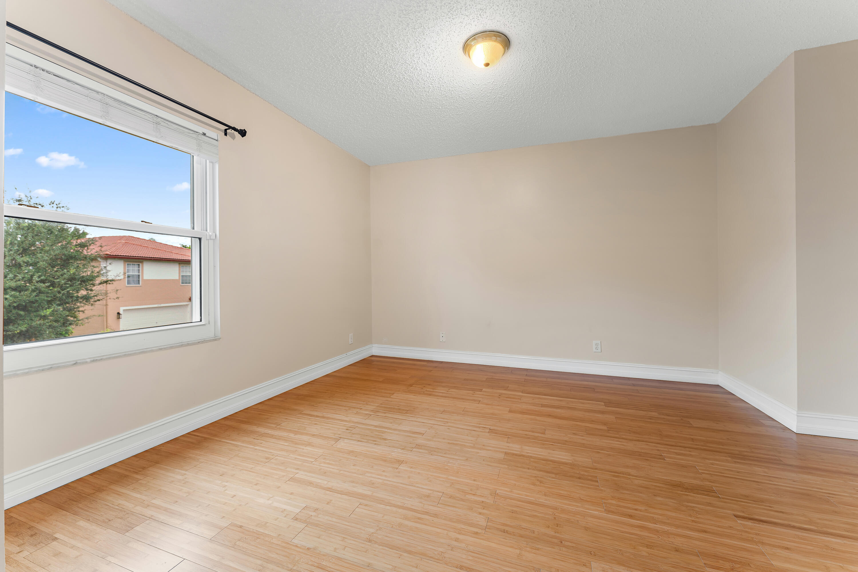 5446 Rivermill Lane