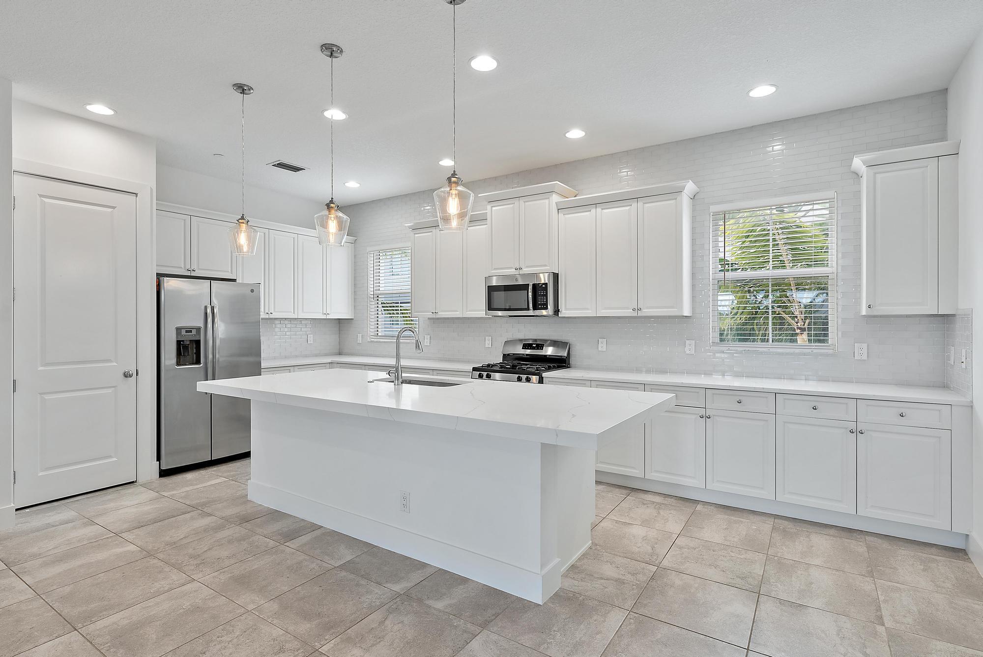 12959 Alton Road