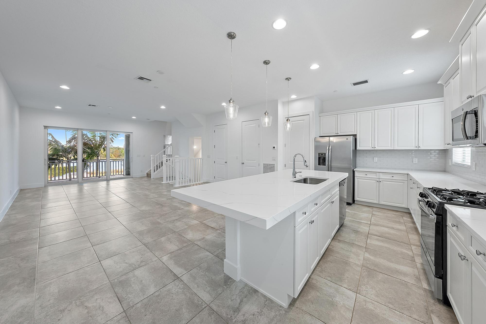 12959 Alton Road