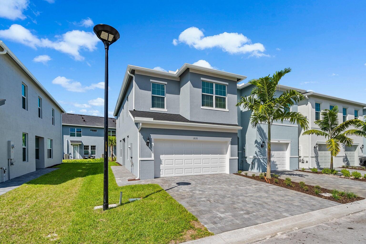 1839 SE Roxy Way