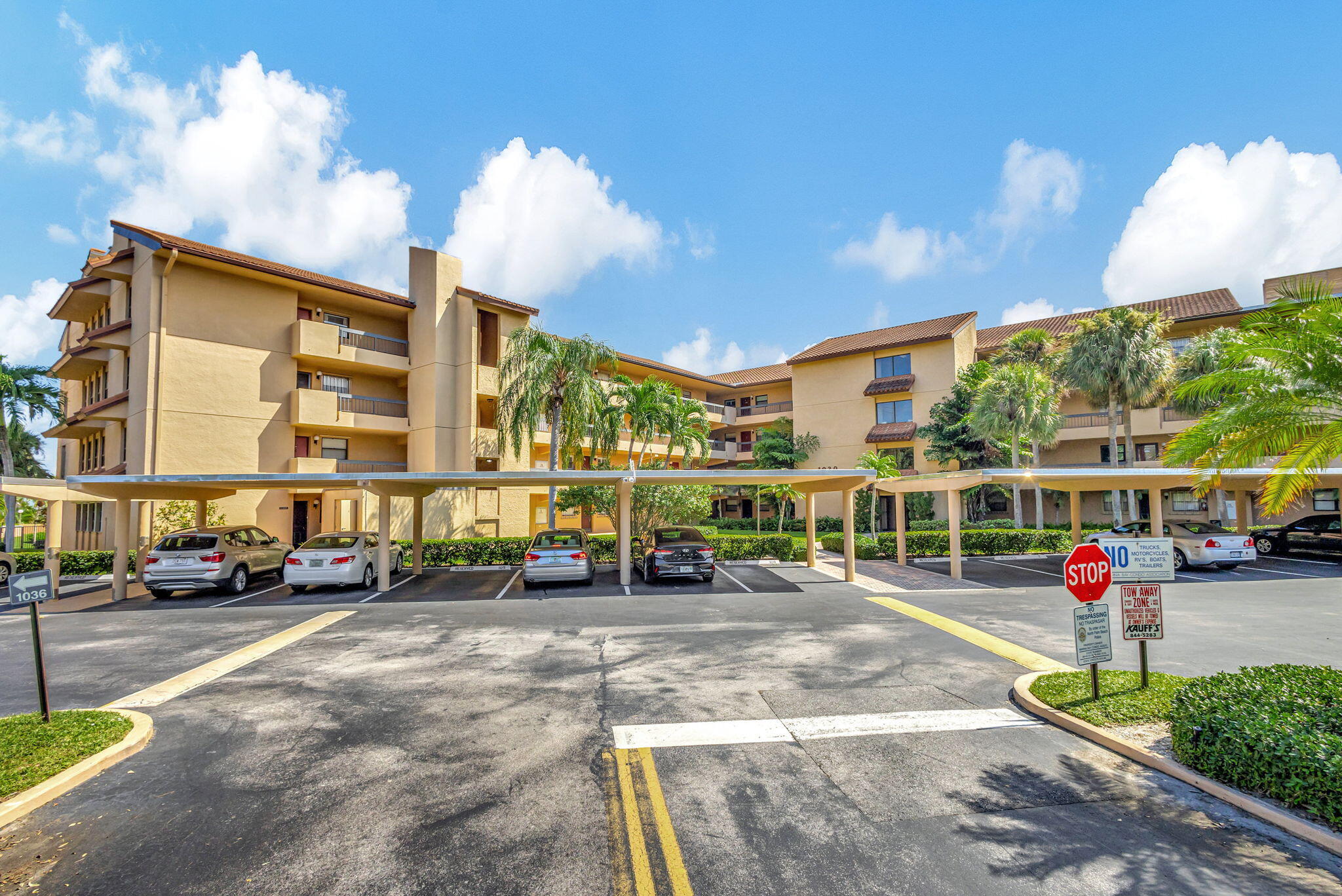 1030 U S Highway One 209