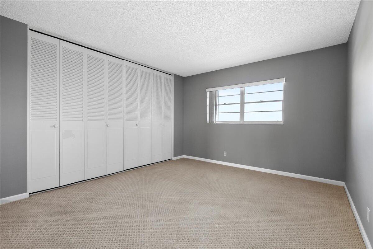3040 Lake Shore Drive 701