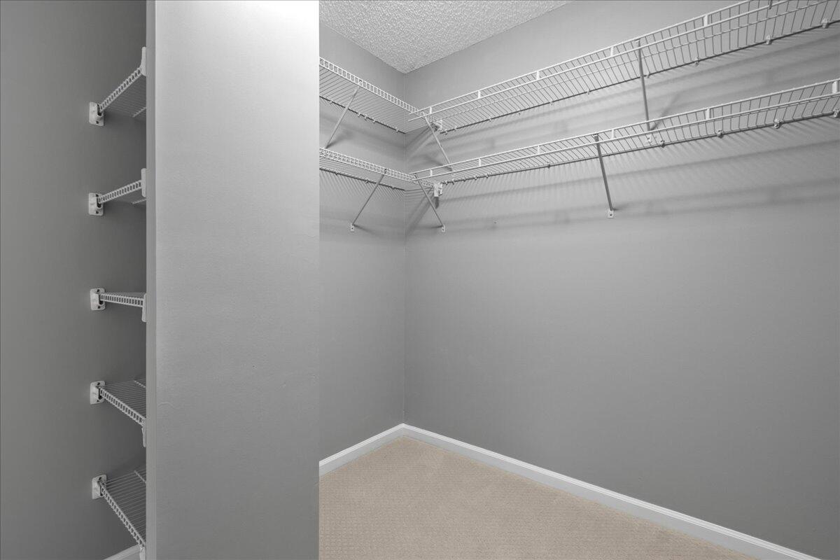3040 Lake Shore Drive 701