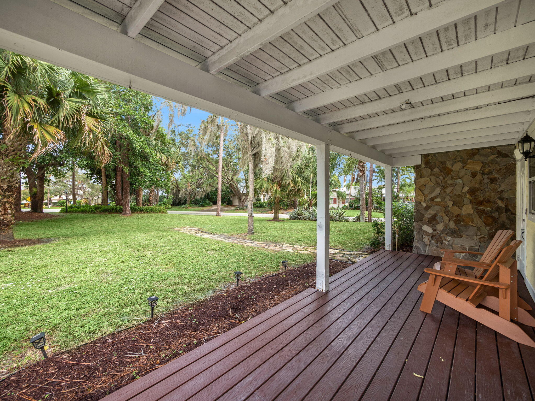 865 SW Magnolia Bluff Drive