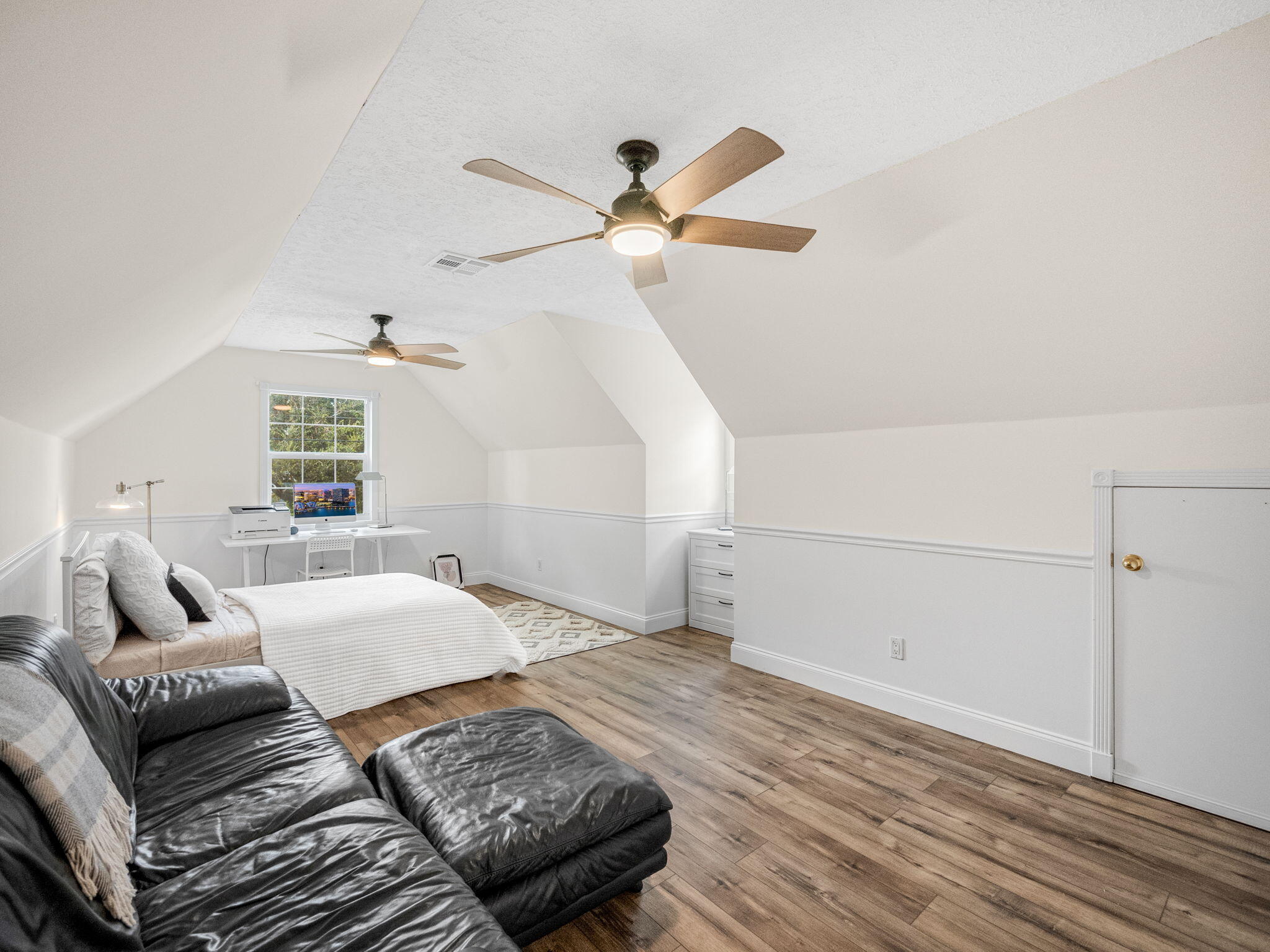 865 SW Magnolia Bluff Drive