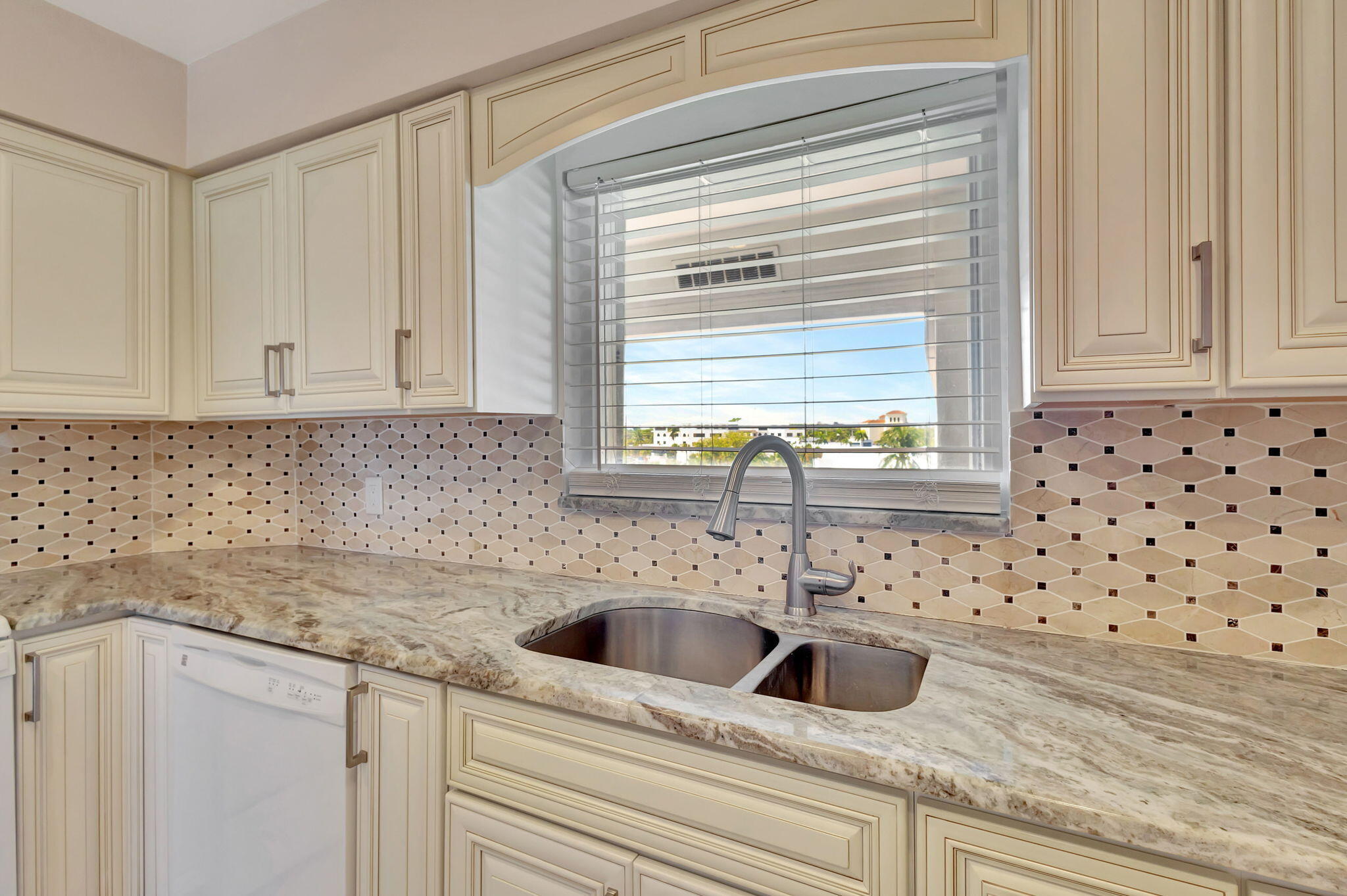 300 Golfview Road 506