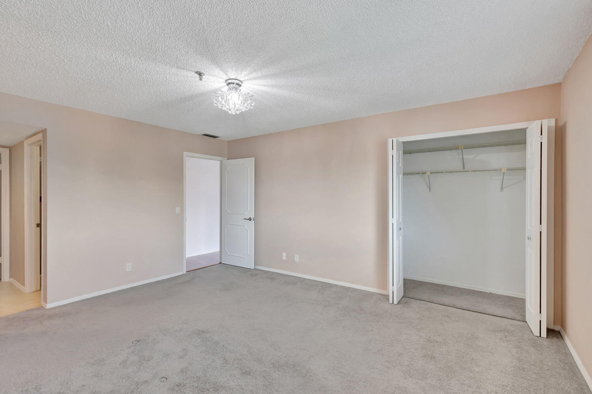300 Golfview Road 506