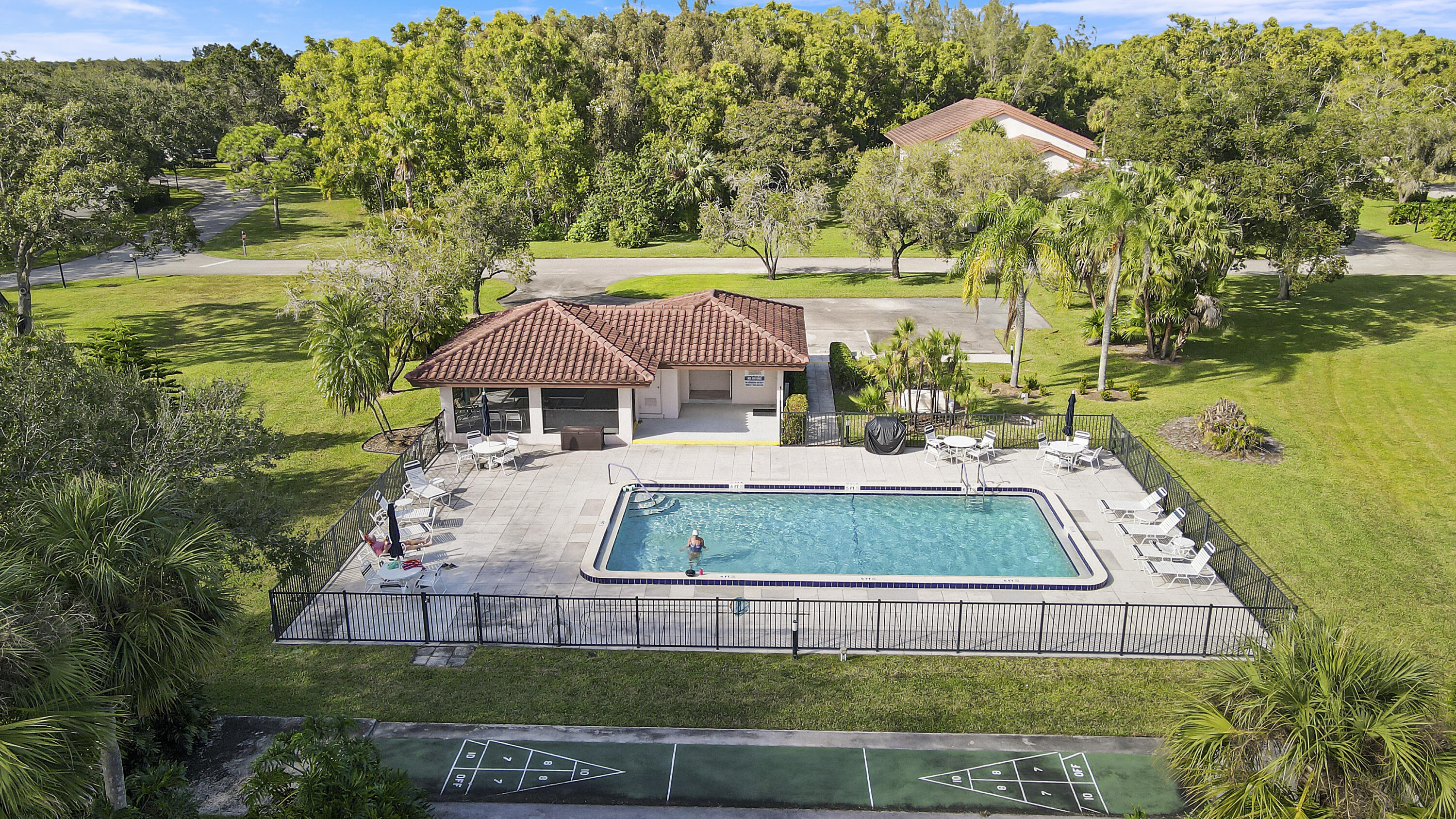3490 SE Martinique Trace 202