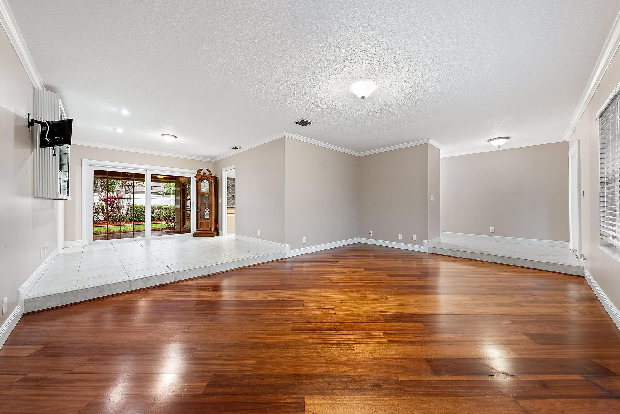 19787 Hibiscus Drive