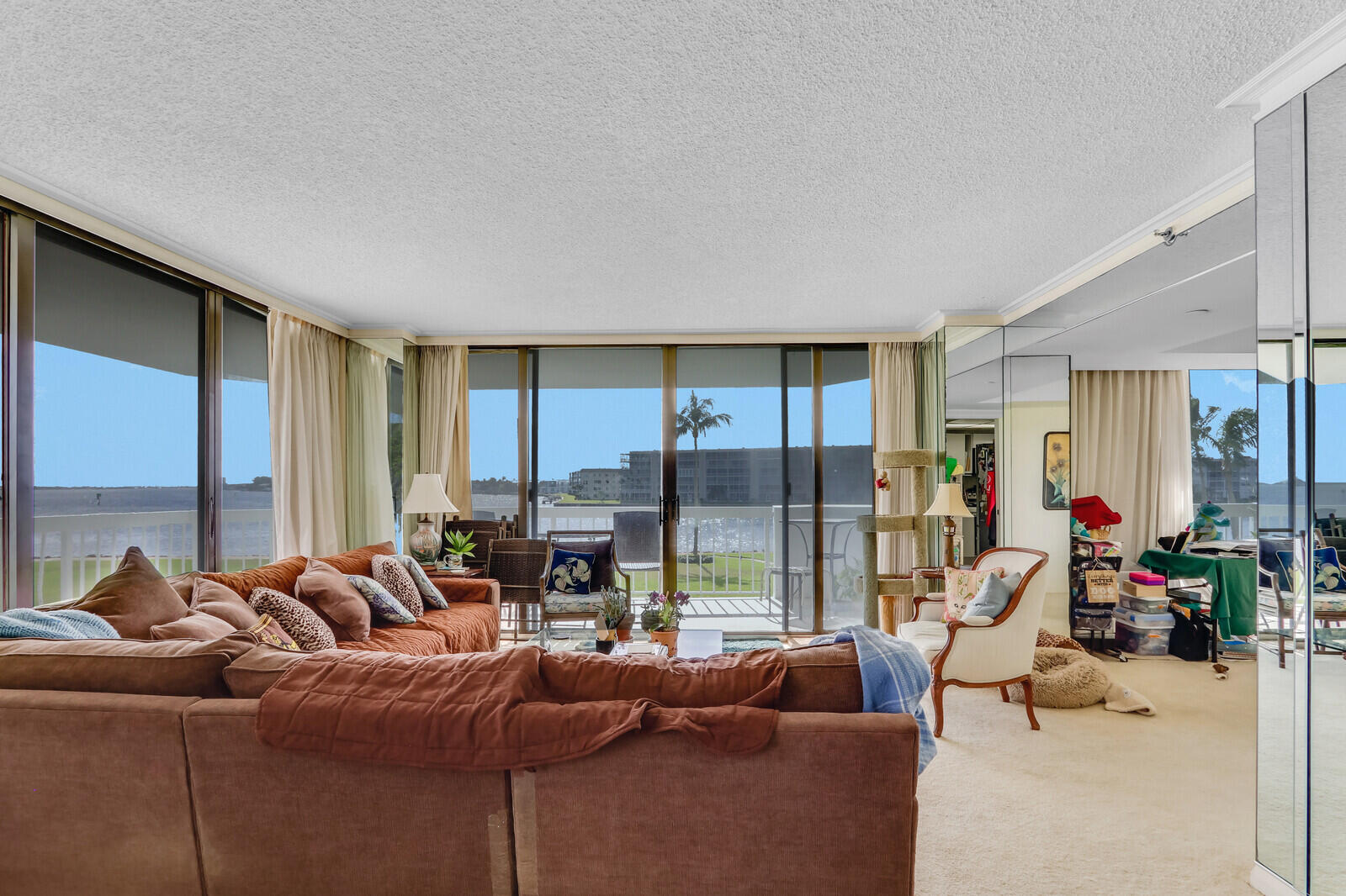 115 Lakeshore Drive 247